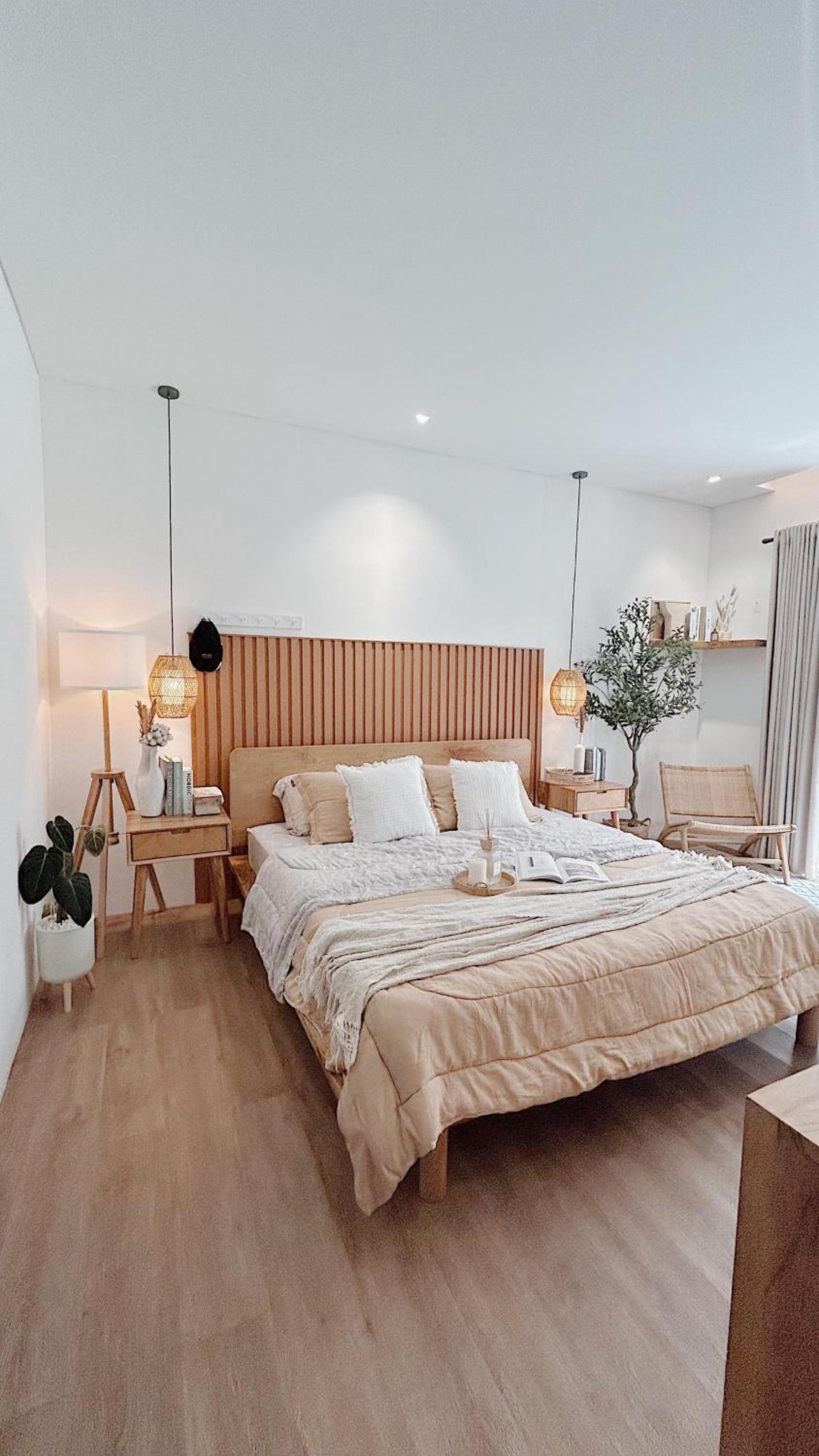 Three-Bedroom House photo 3