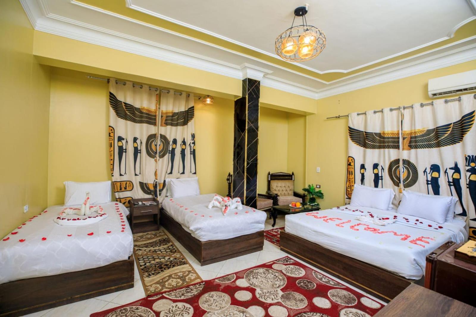 Quadruple Room - Photo 1