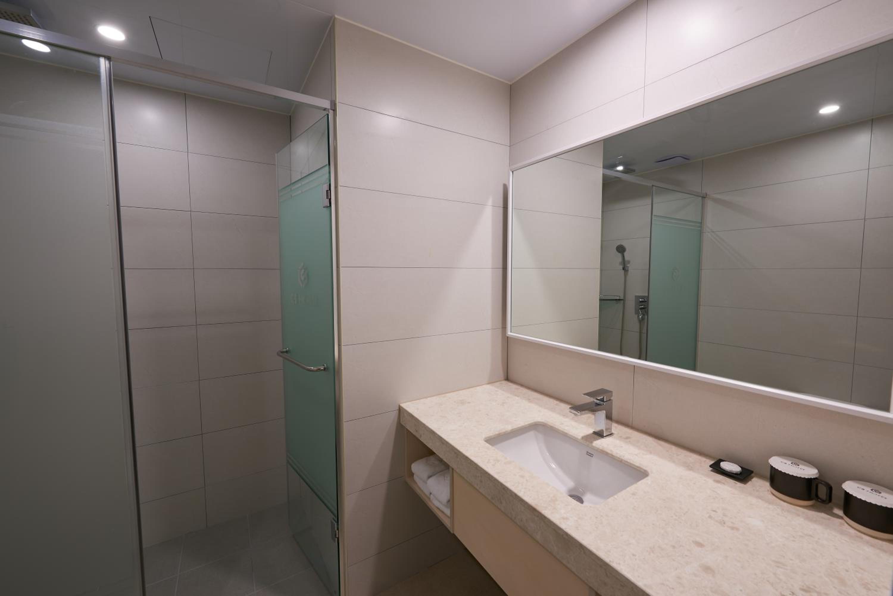 Standard Family Twin Room - Photo 6