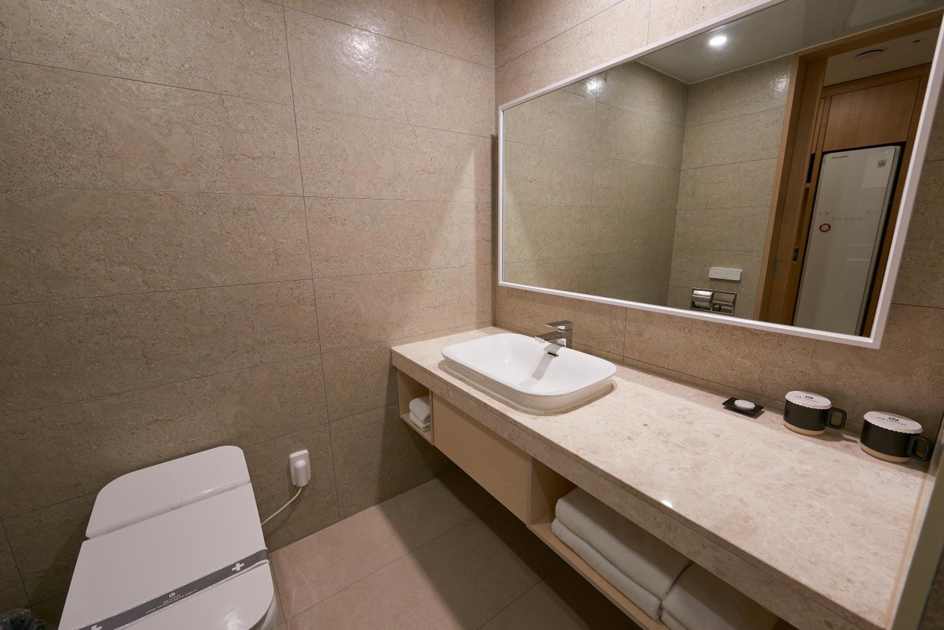 Standard Family Twin Room - Photo 4