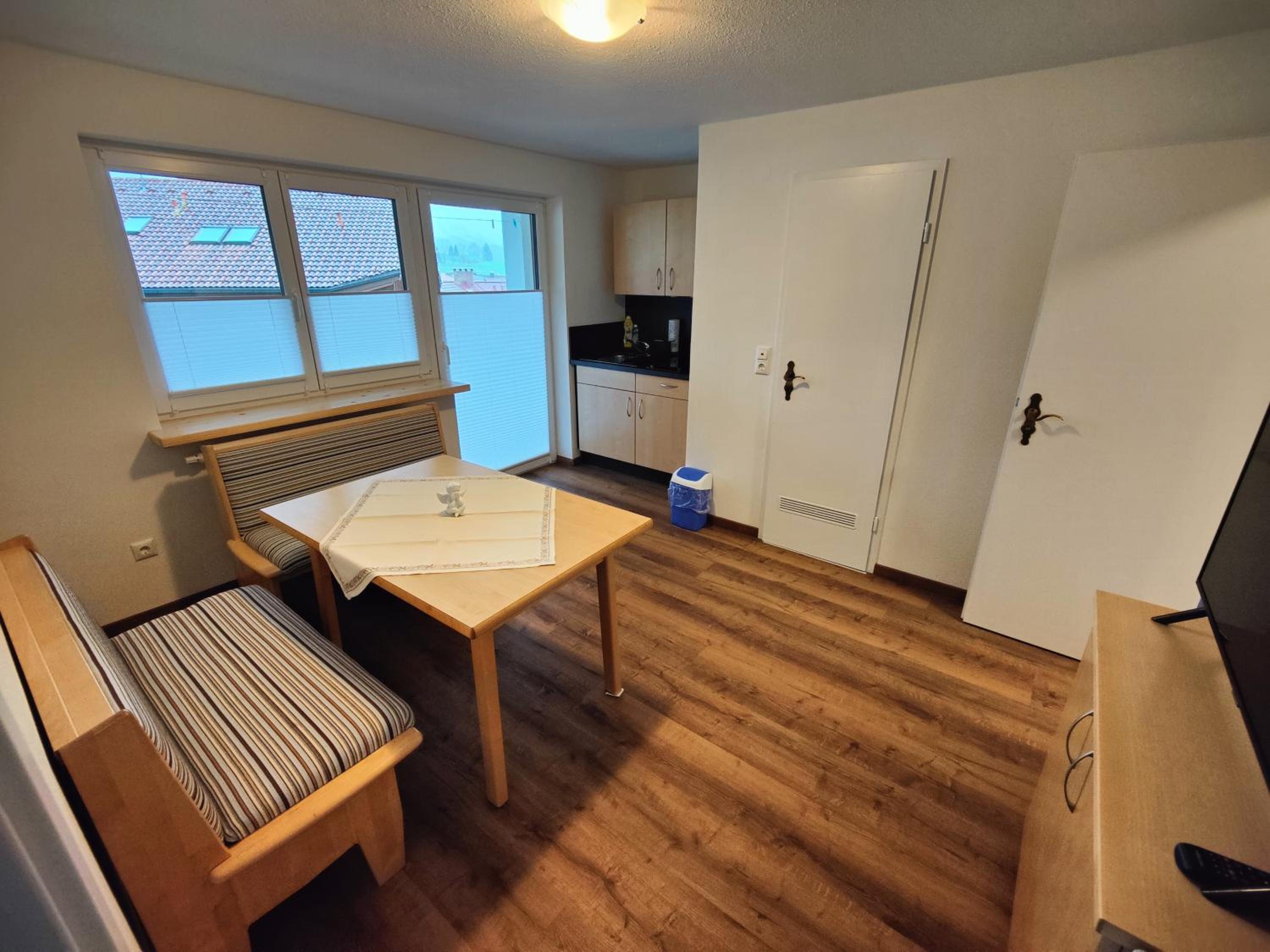 One-Bedroom Apartment photo 1