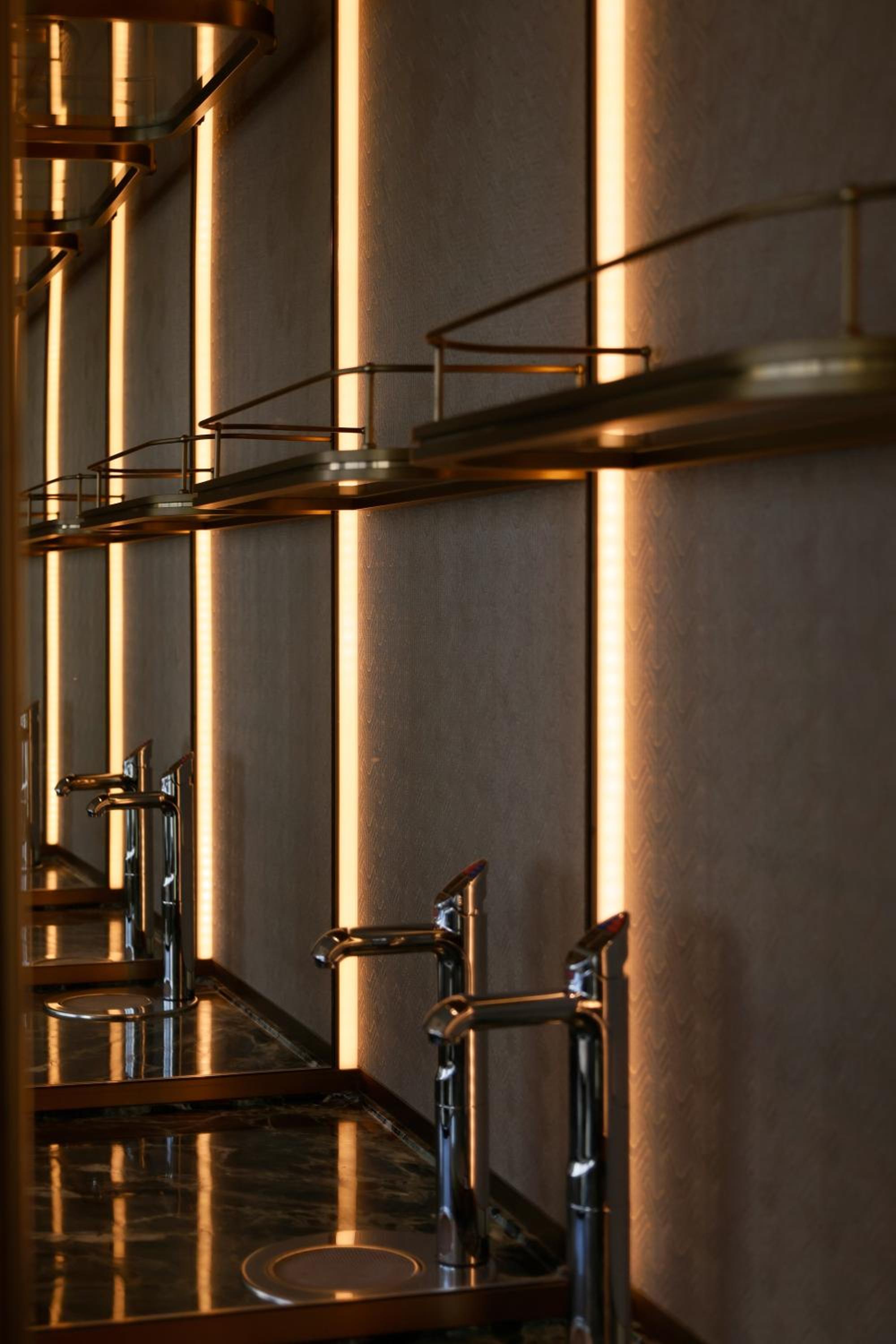 Executive Suite (Enjoy Horizon Club Executive Benefits & Mini-bar) photo 2
