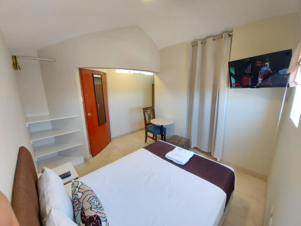 Standard Queen Room photo 3