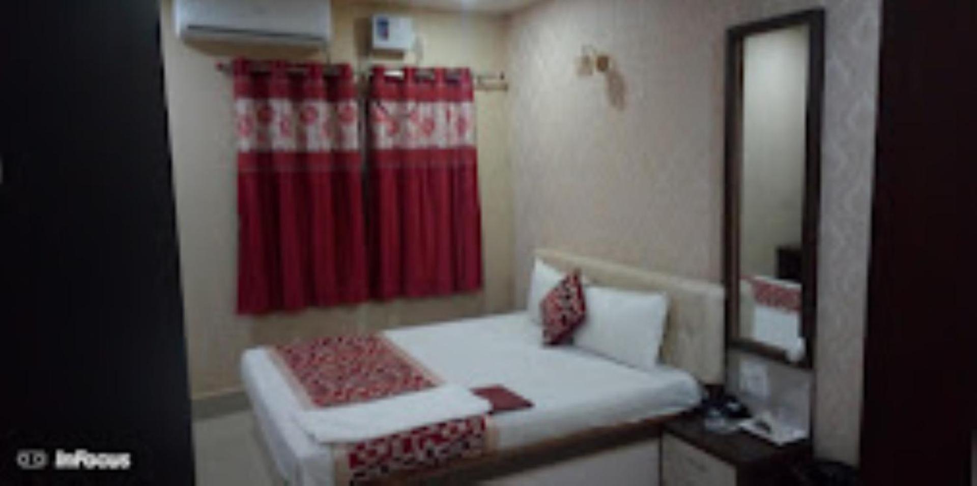 Single Room photo 2