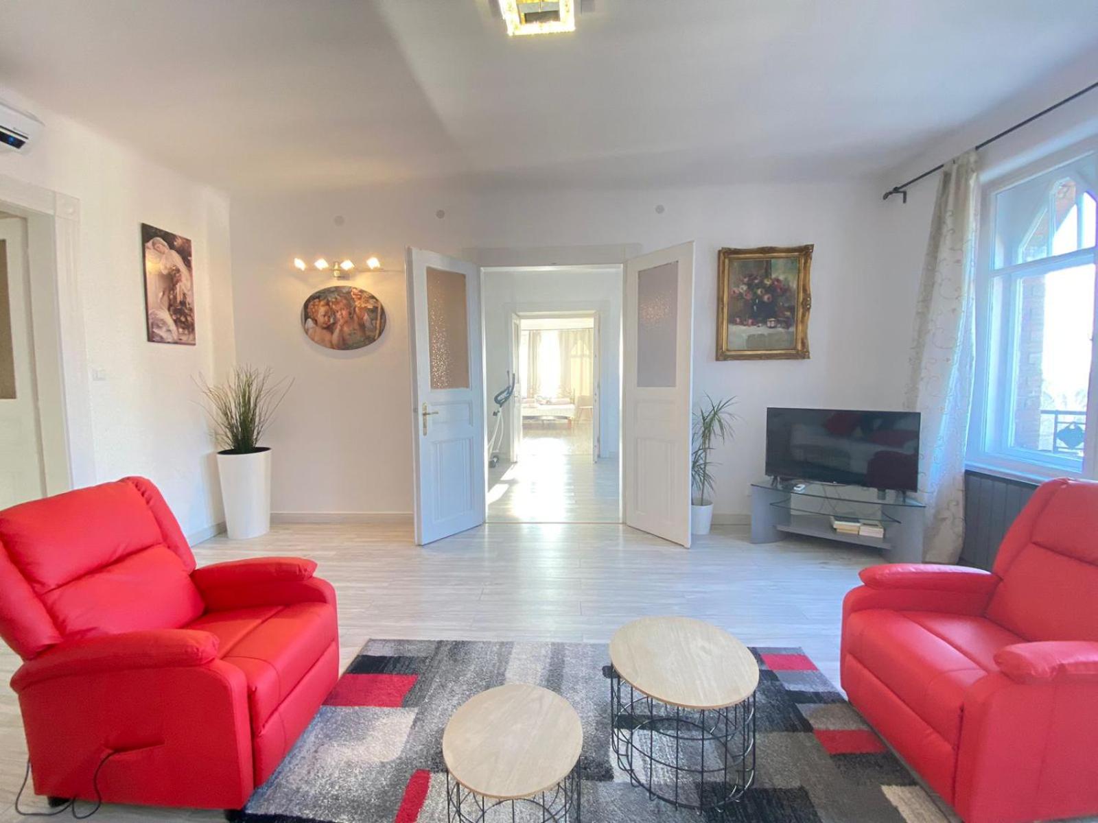 Two-Bedroom Apartment - Photo 1