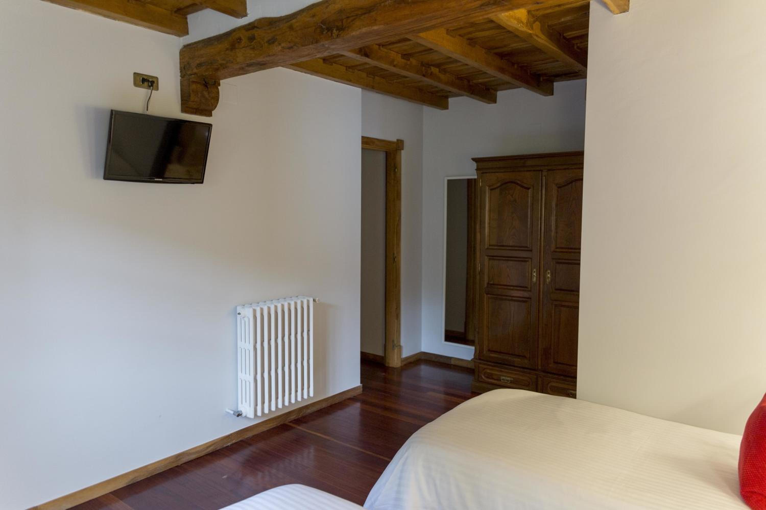 Triple Room - Photo 8