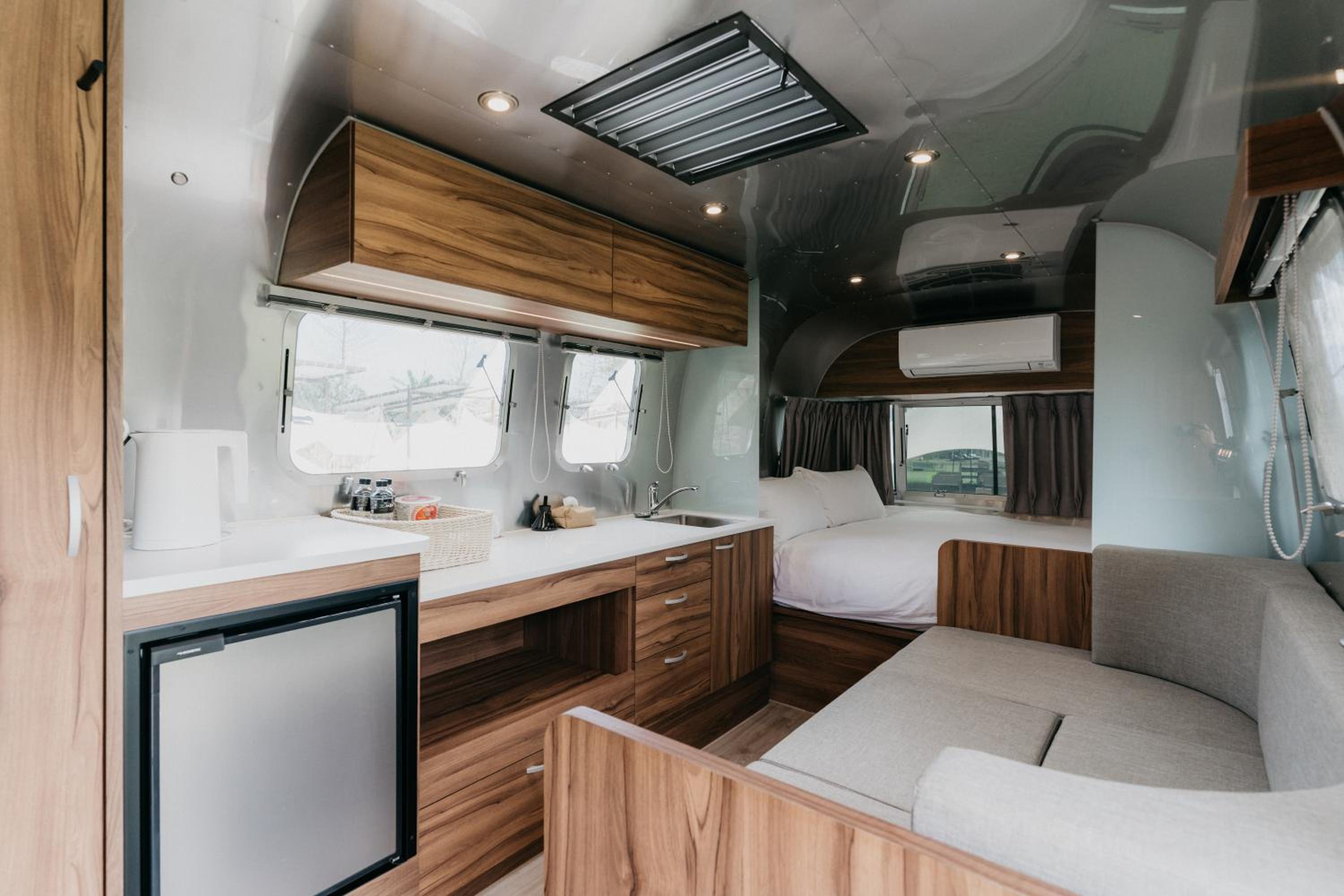 Caravan photo 3