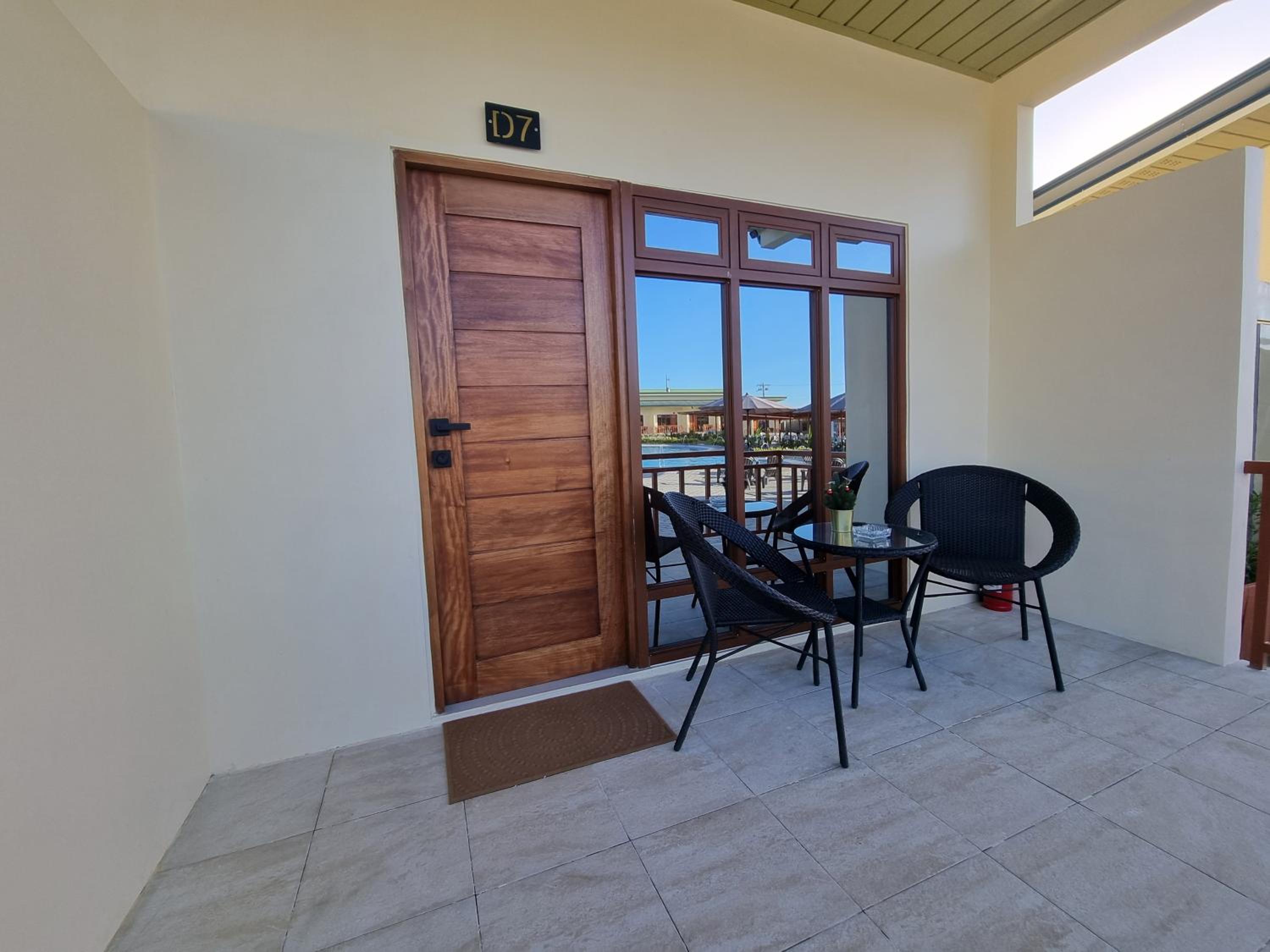 Family Room - Photo 4