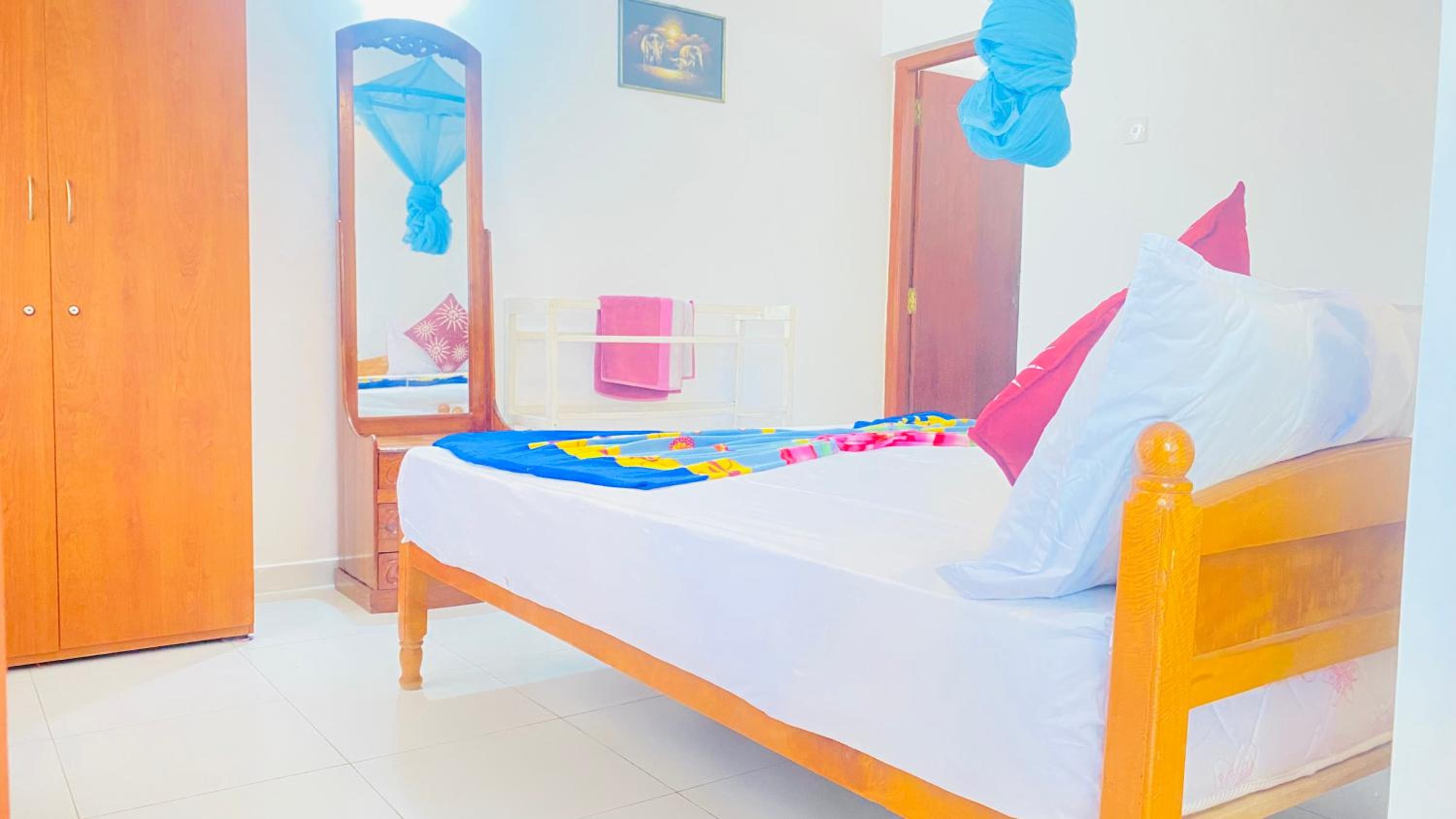 Budget Double Room photo 3
