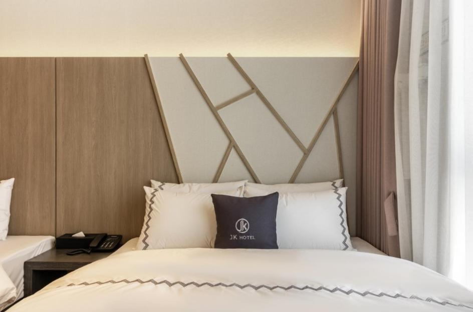 Double or Twin Room - Photo 2