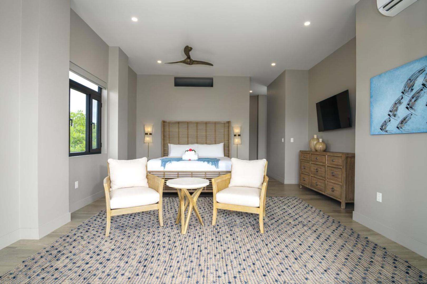 Villa photo 2