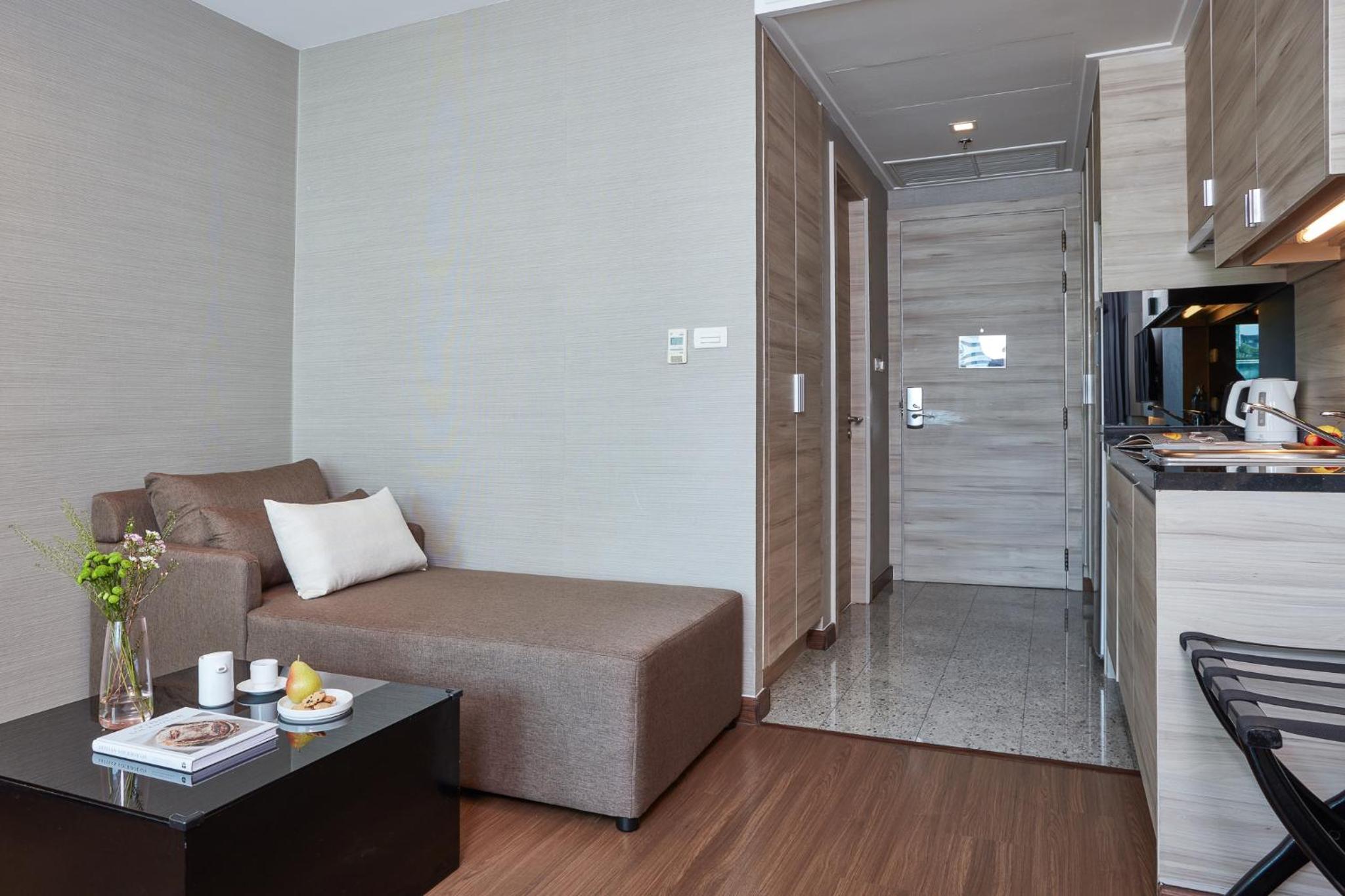Studio King Room