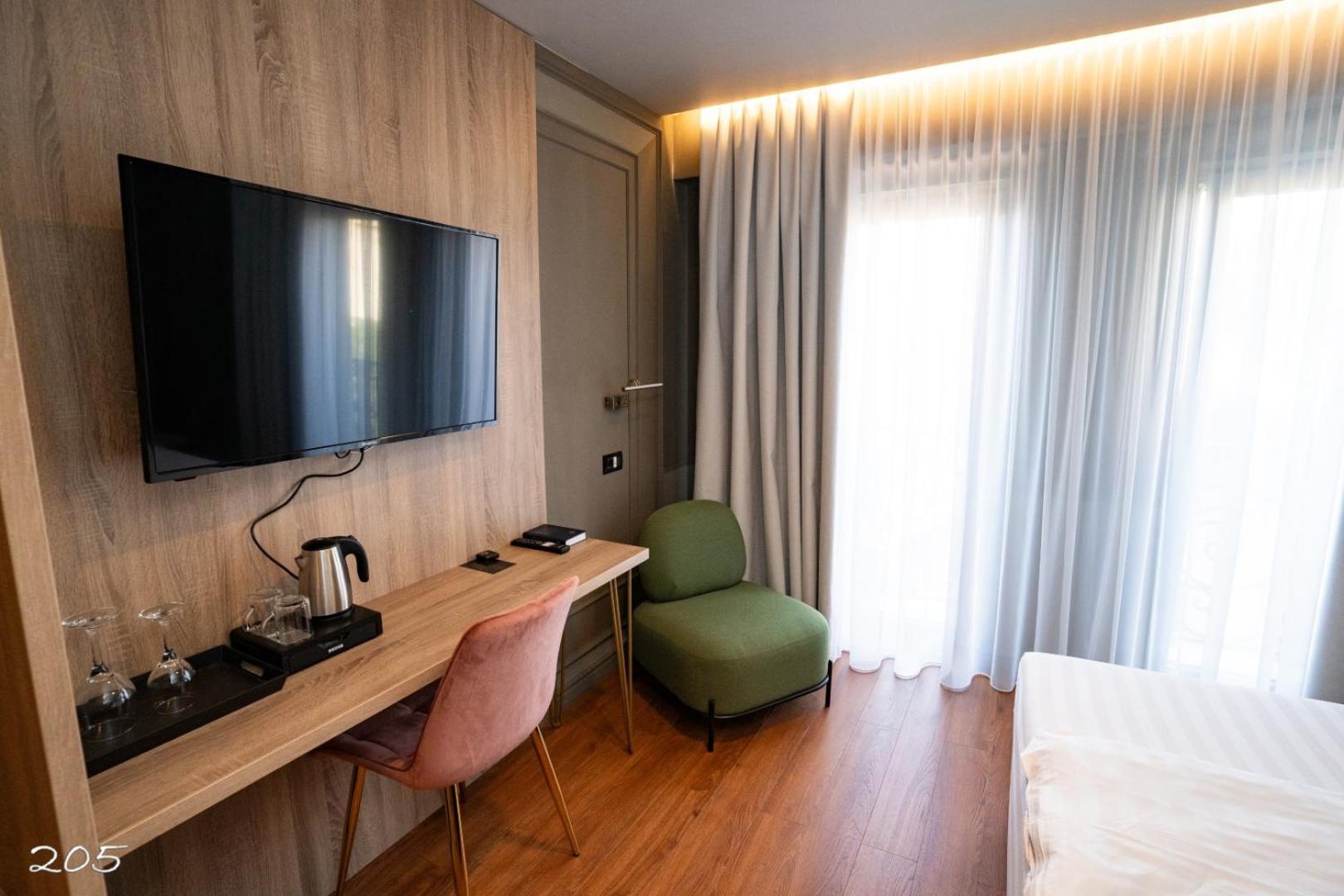Standard Triple Room photo 2