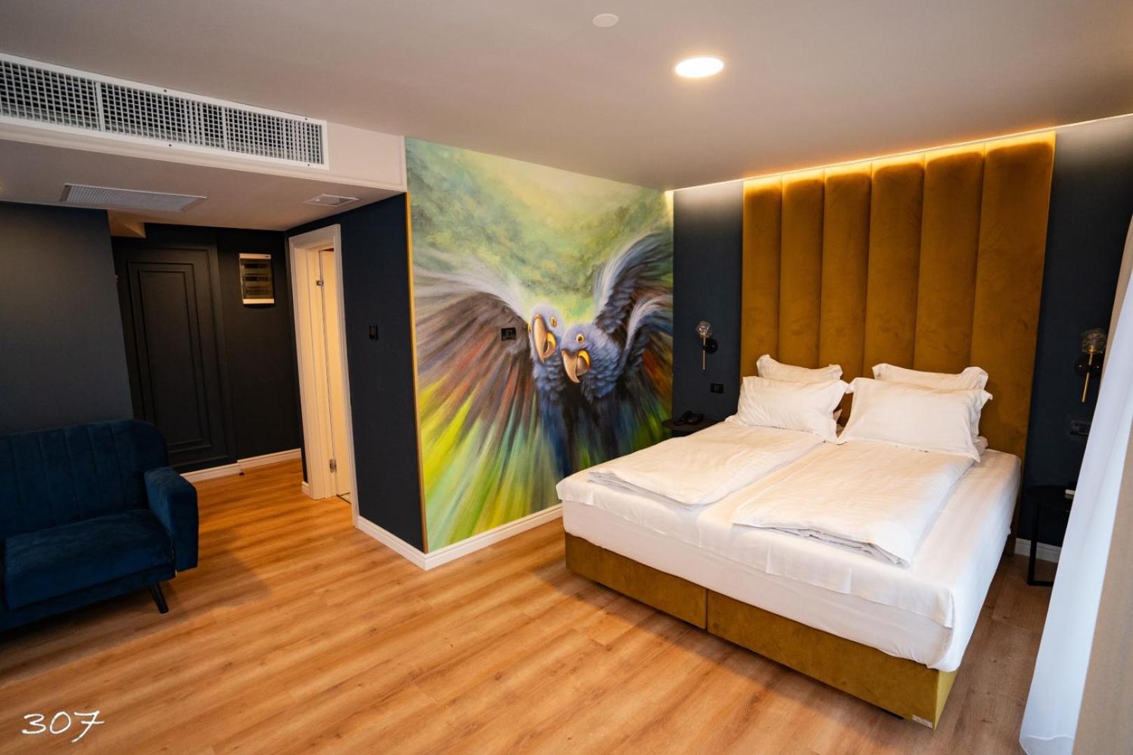 Deluxe Suite photo 1