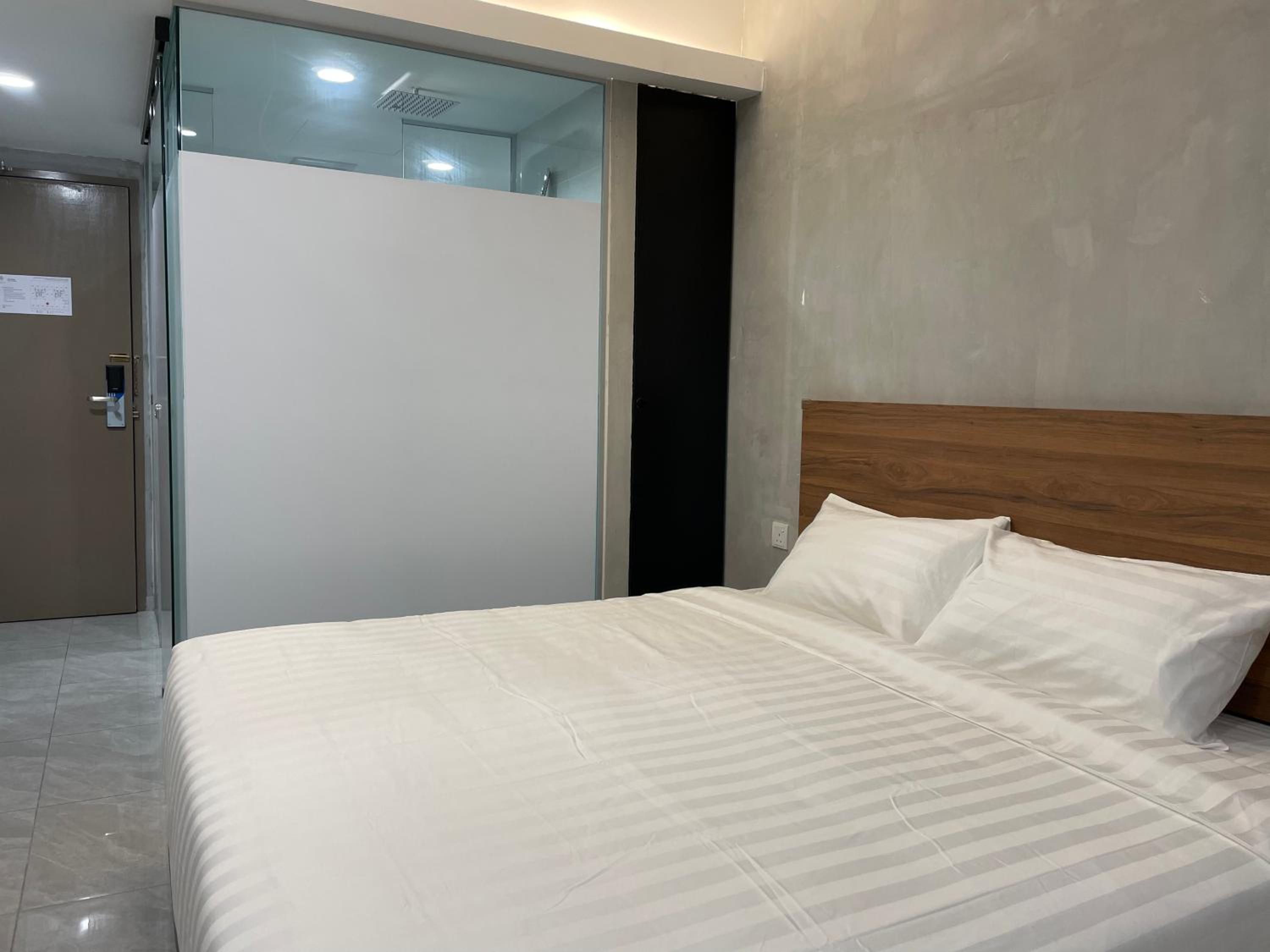 Standard King Room - Photo 1