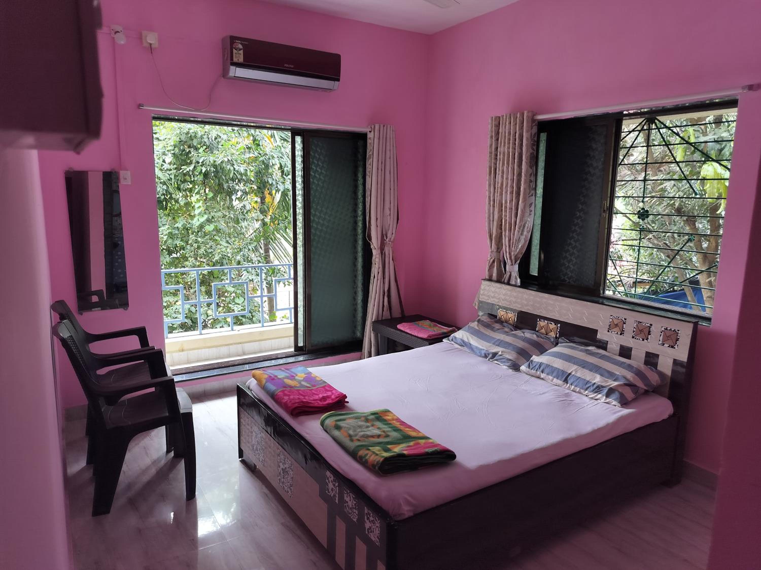 Deluxe Double Room with Balcony photo 1
