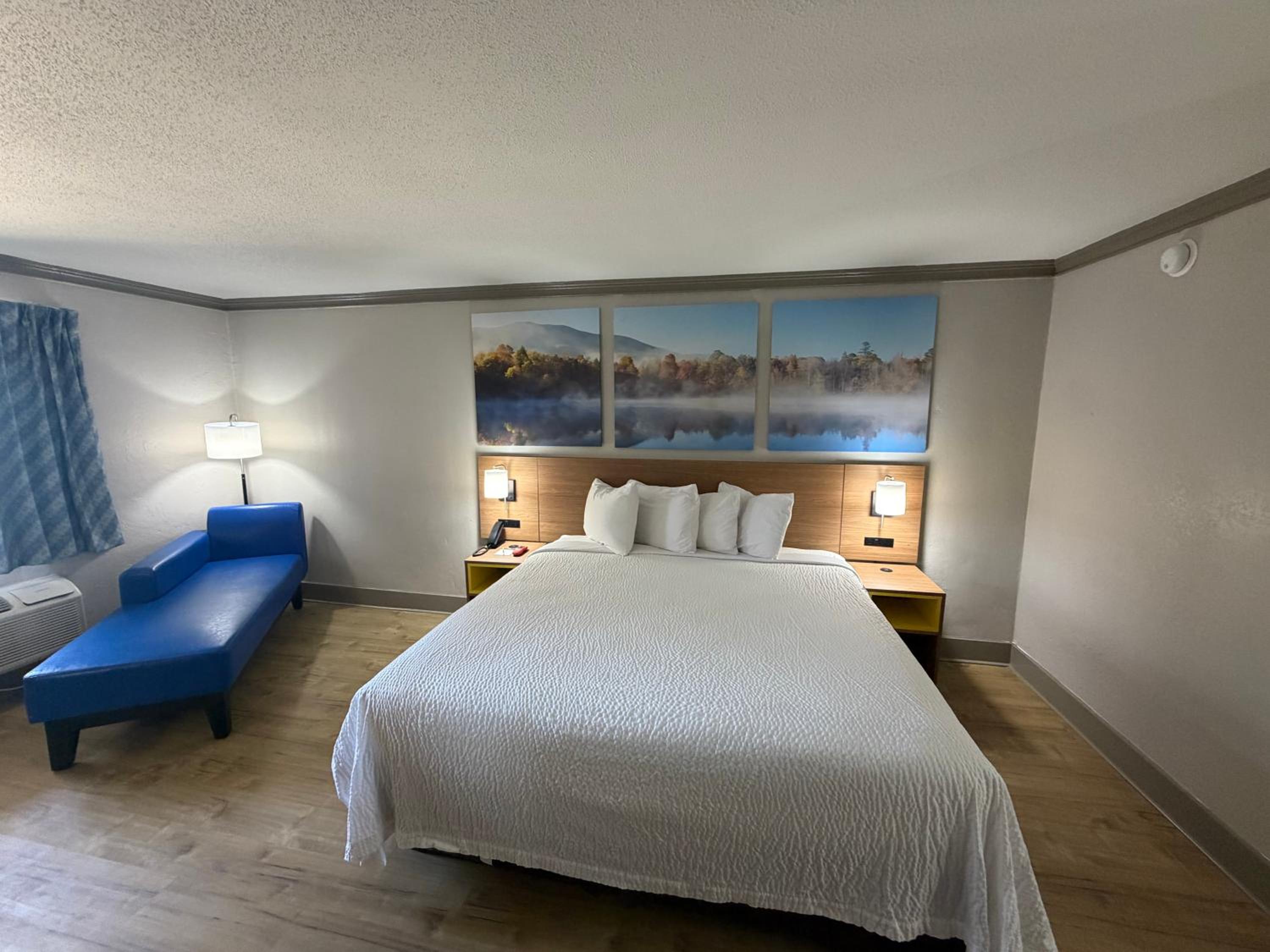 King Room - Non-Smoking