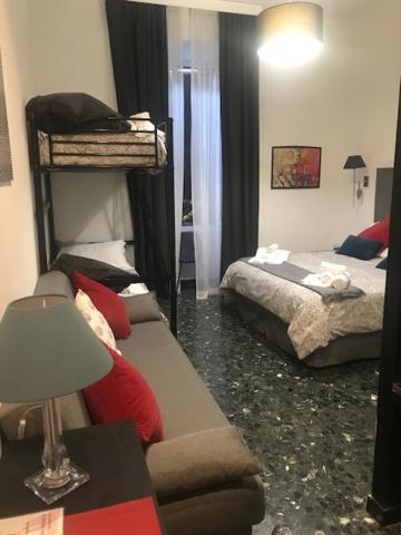 Deluxe Family Room photo 1