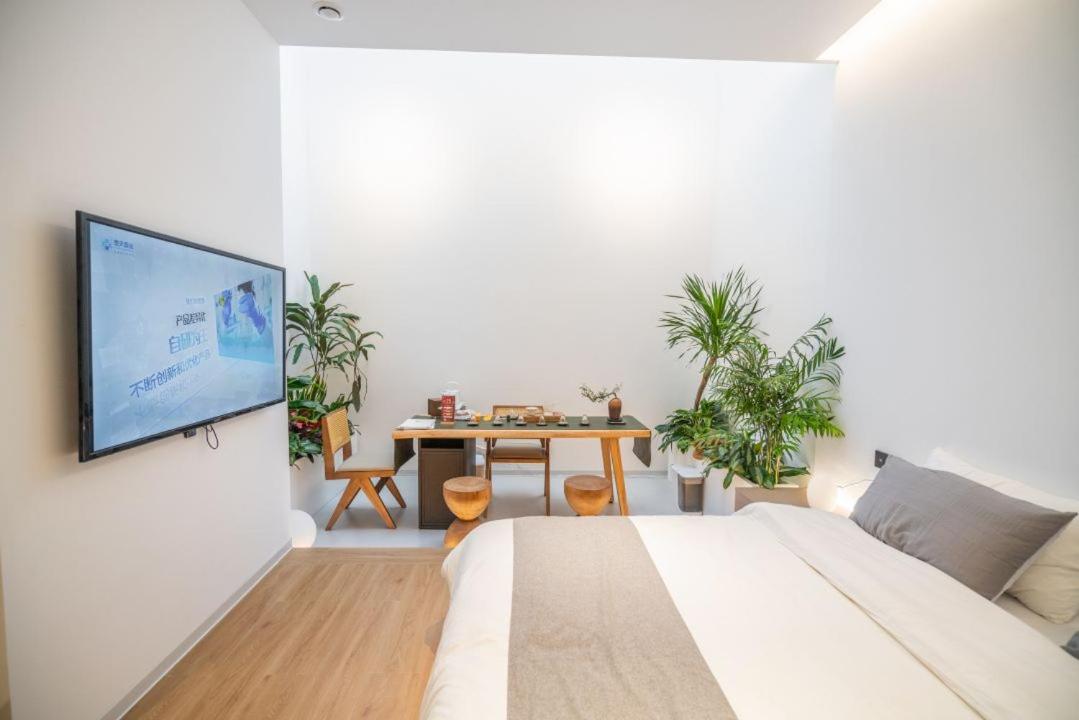 Business Suite  photo 1