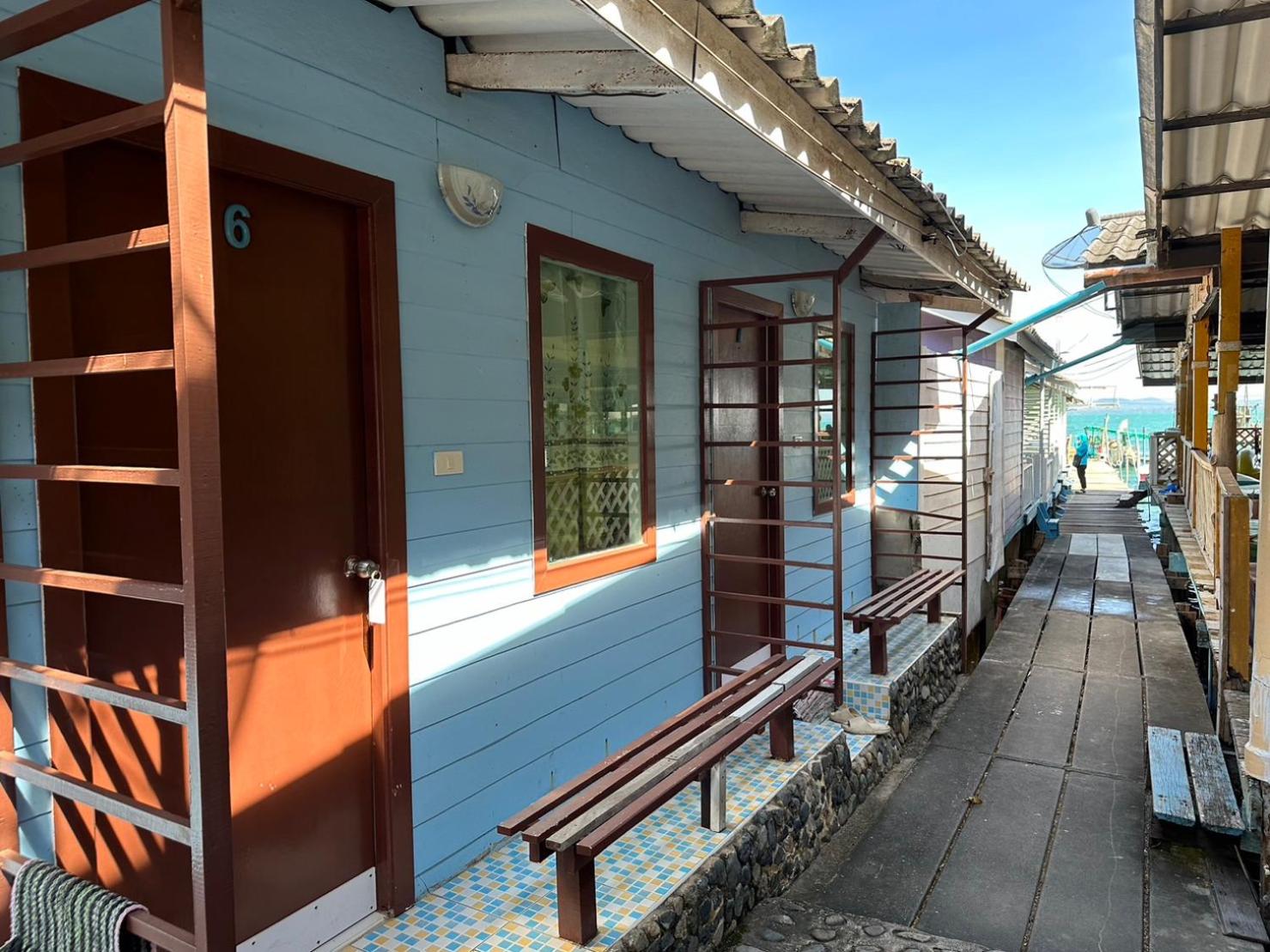 Double Room with Balcony - Photo 4