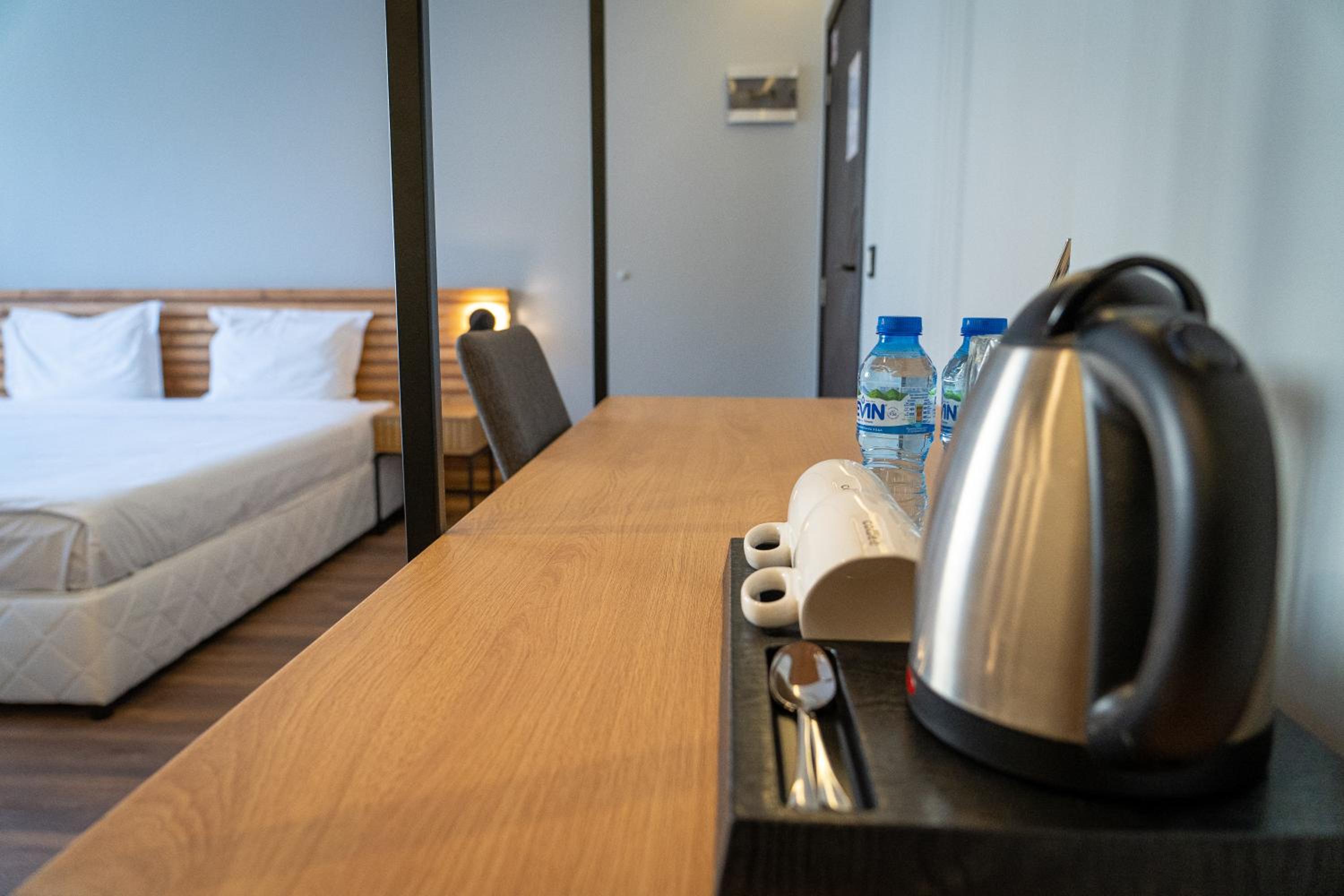Deluxe Double Room with Balcony - Photo 20