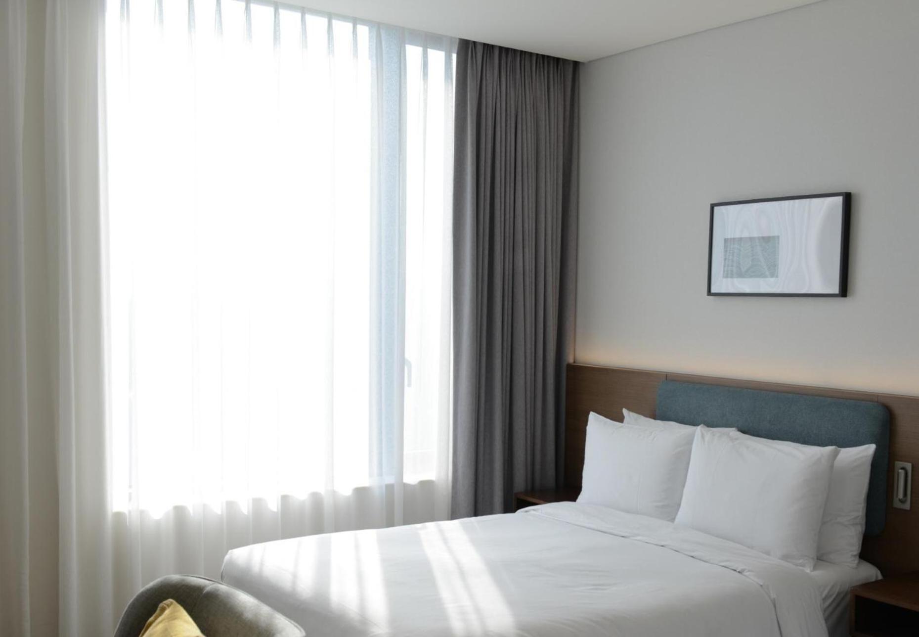 Accessible Double Room - Mobility Access - Photo 4