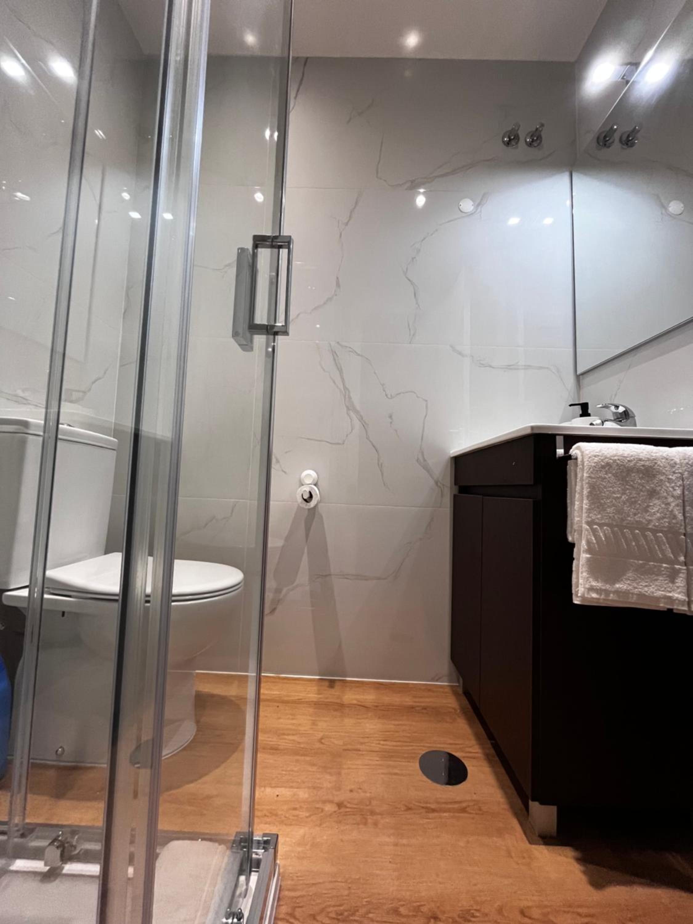 Double Room with Private External Bathroom photo 2