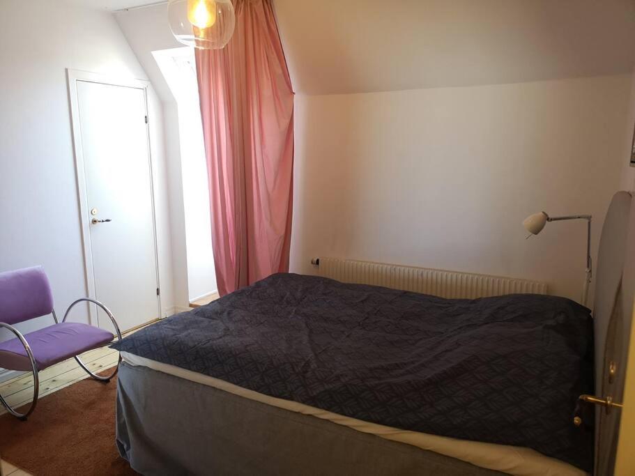 Three-Bedroom Apartment photo 2