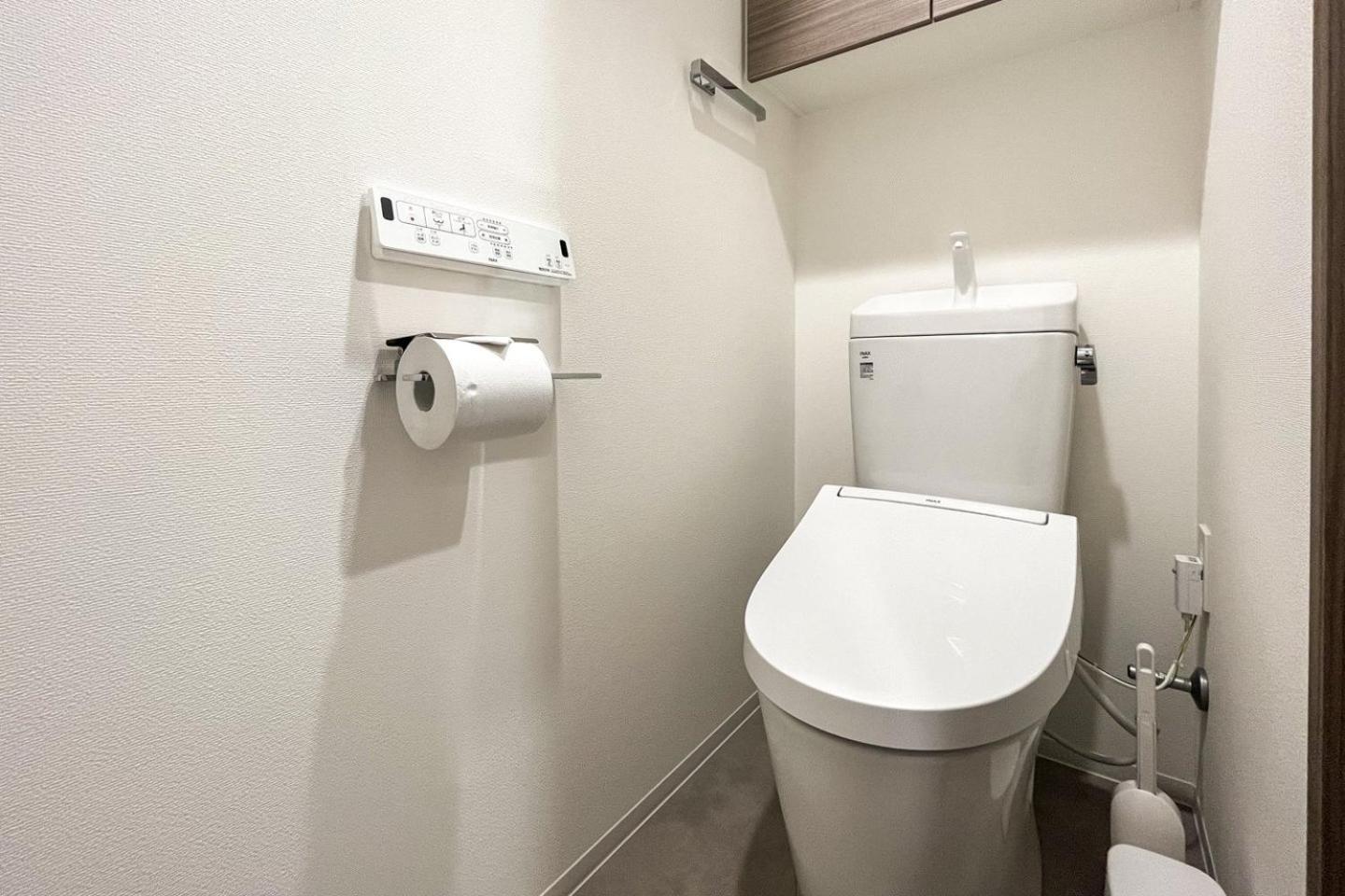 One-Bedroom Apartment photo 3