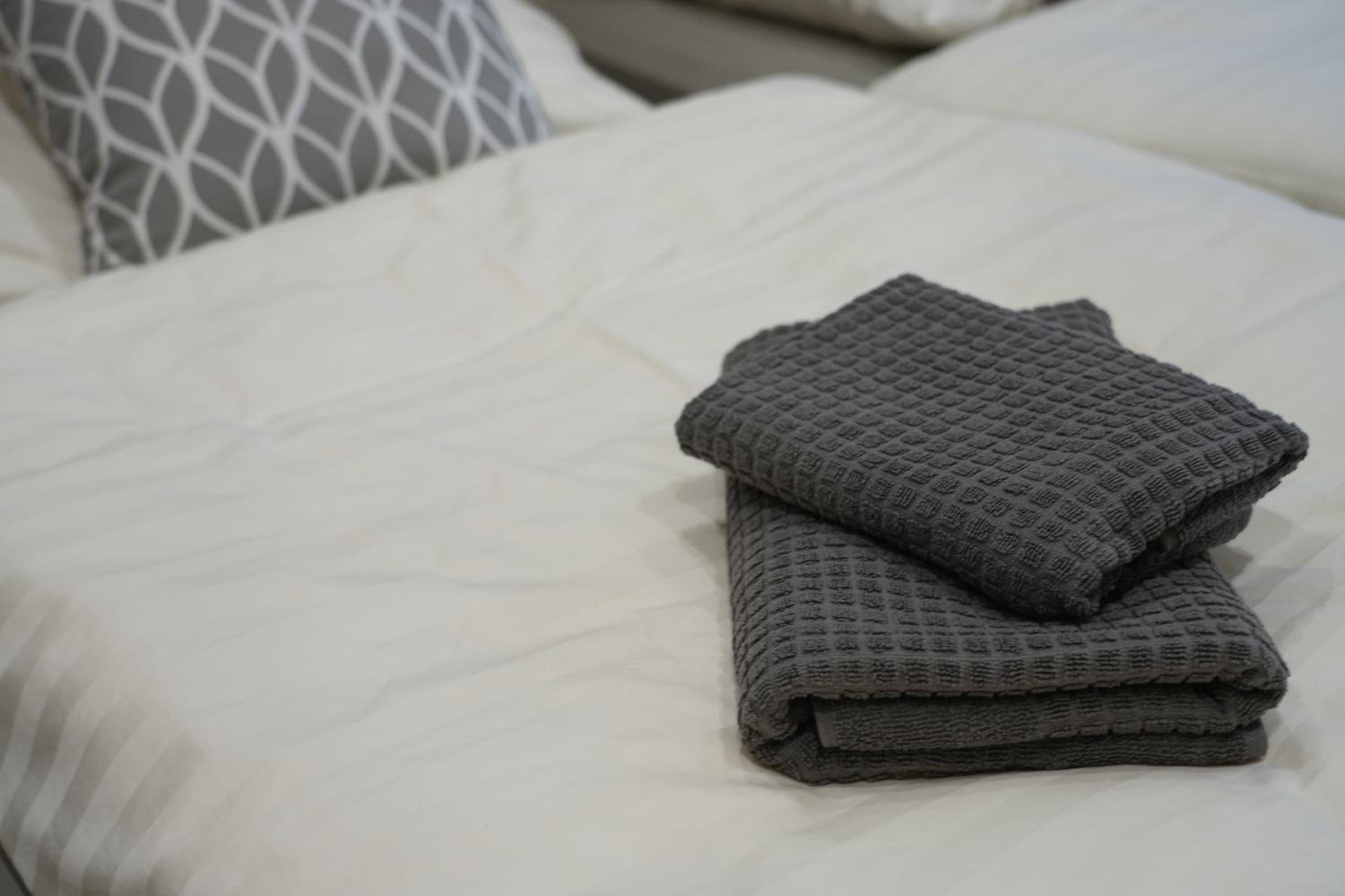 Budget Double Room - Photo 9