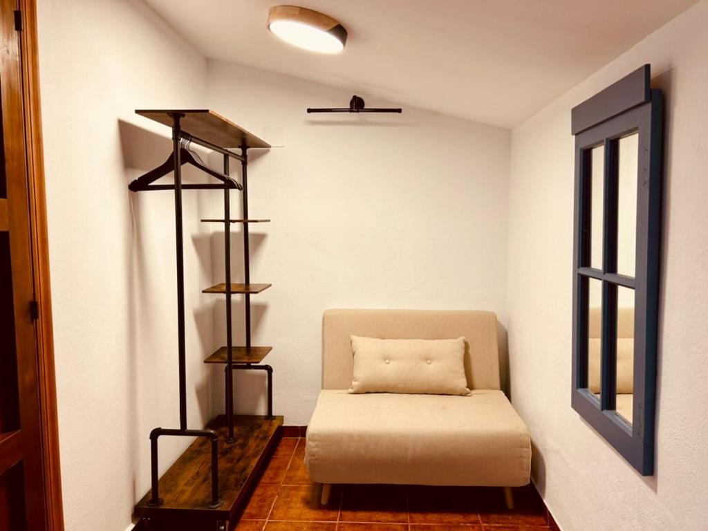 Twin Room with Extra Bed photo 3