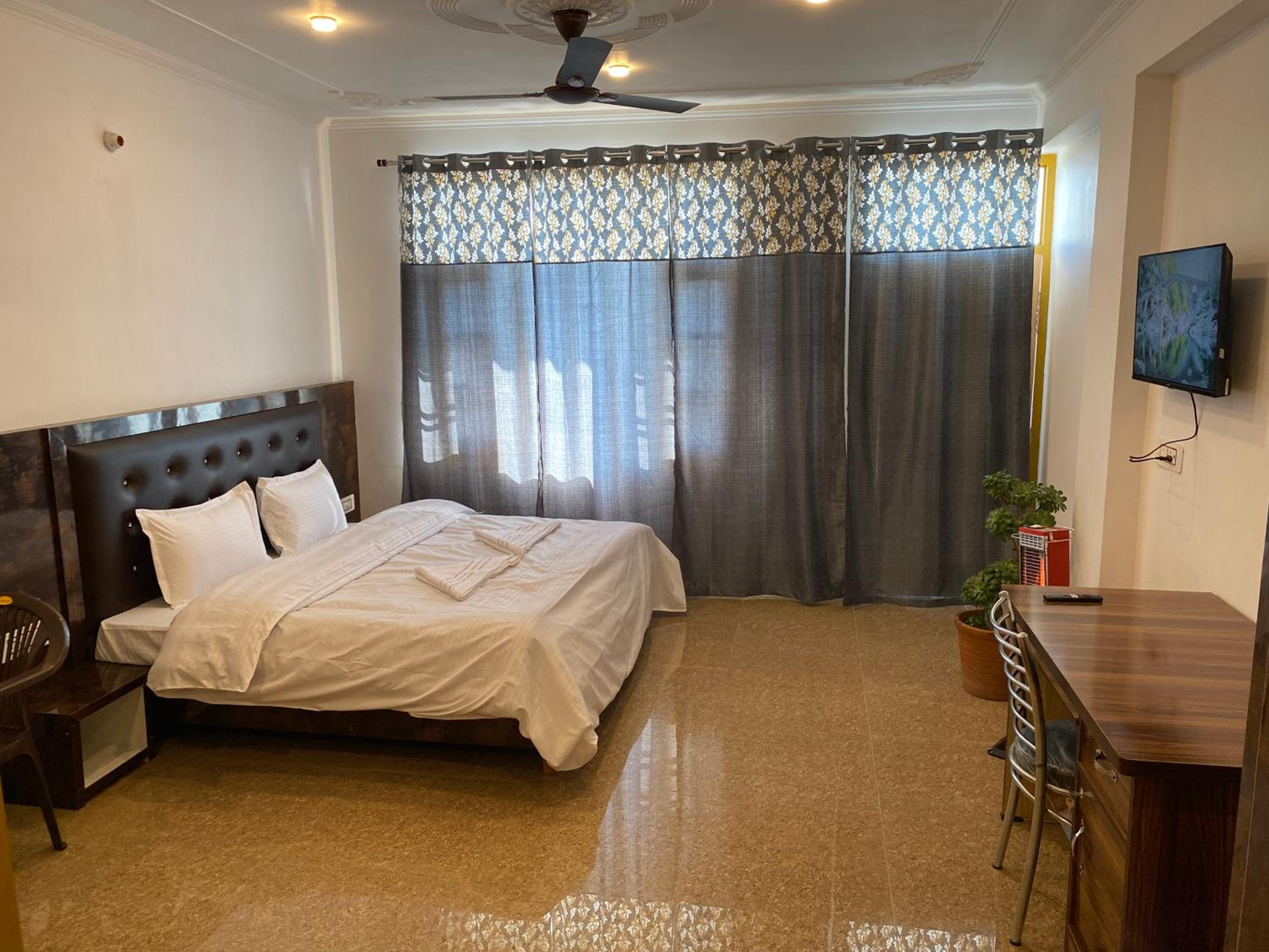 Deluxe Suite photo 1
