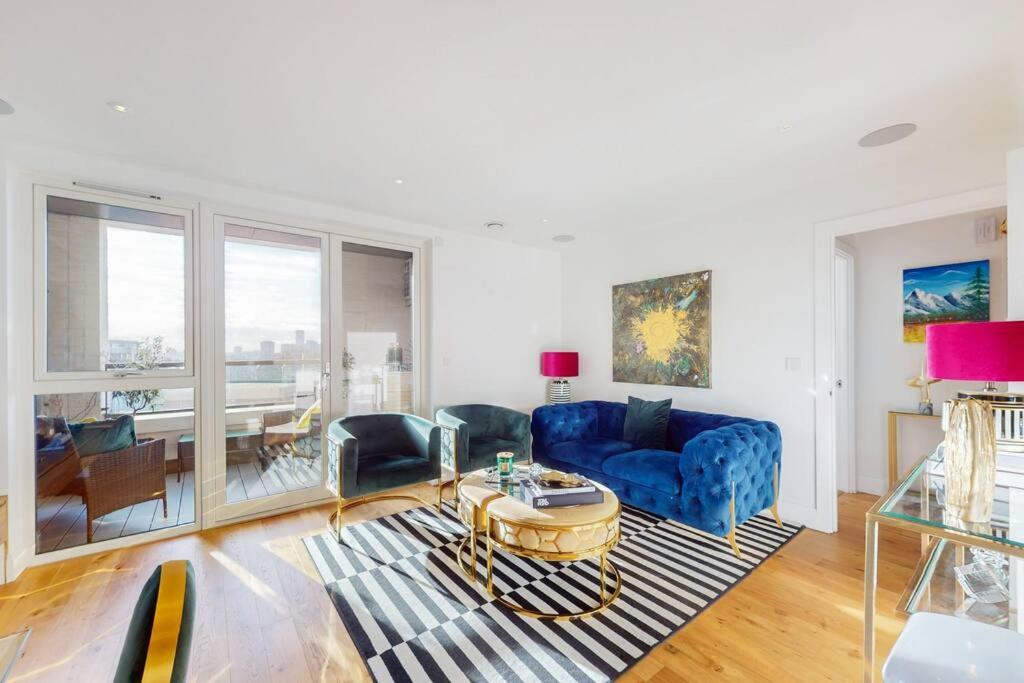 One-Bedroom Apartment photo 2