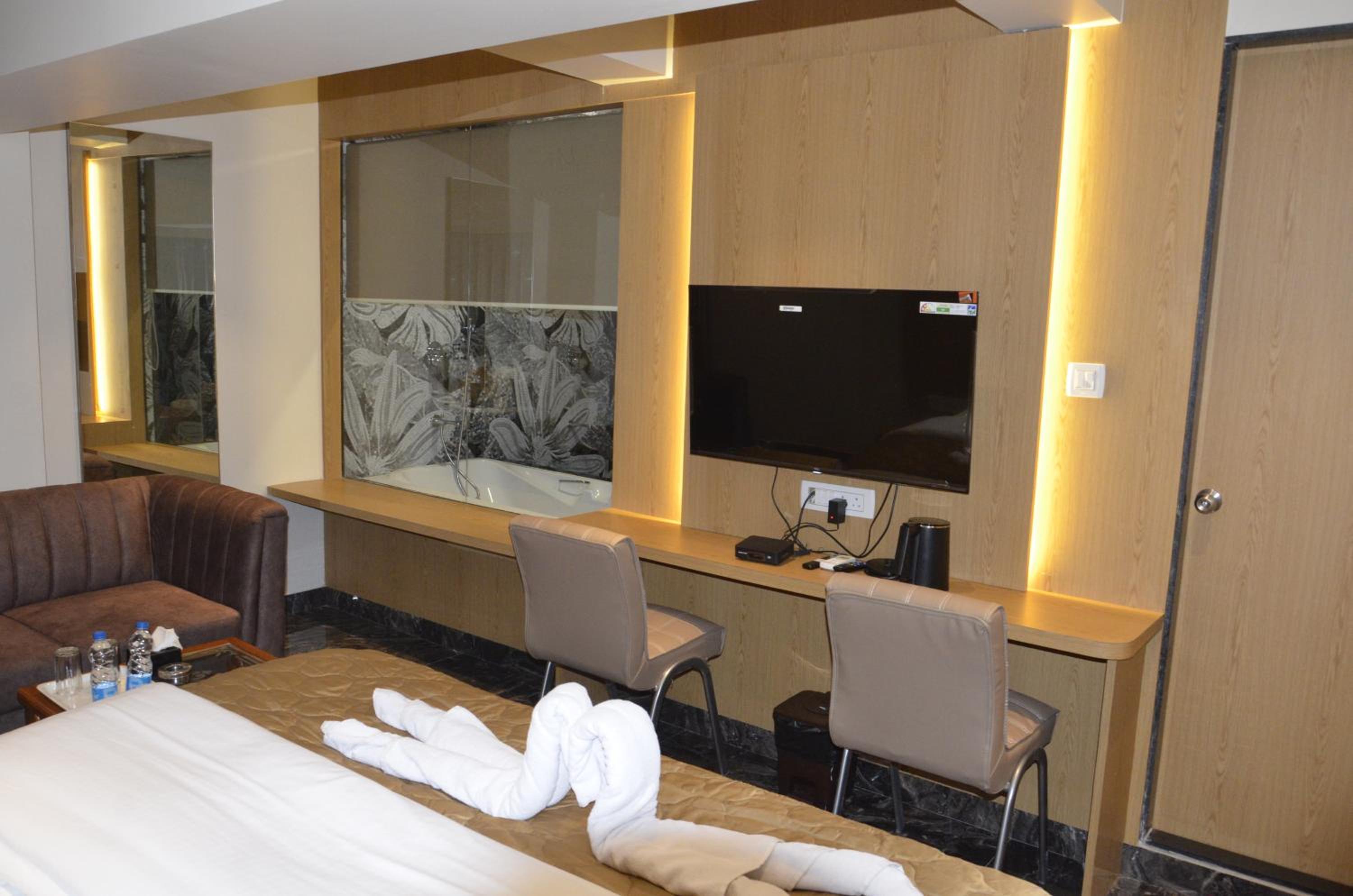 Deluxe Suite