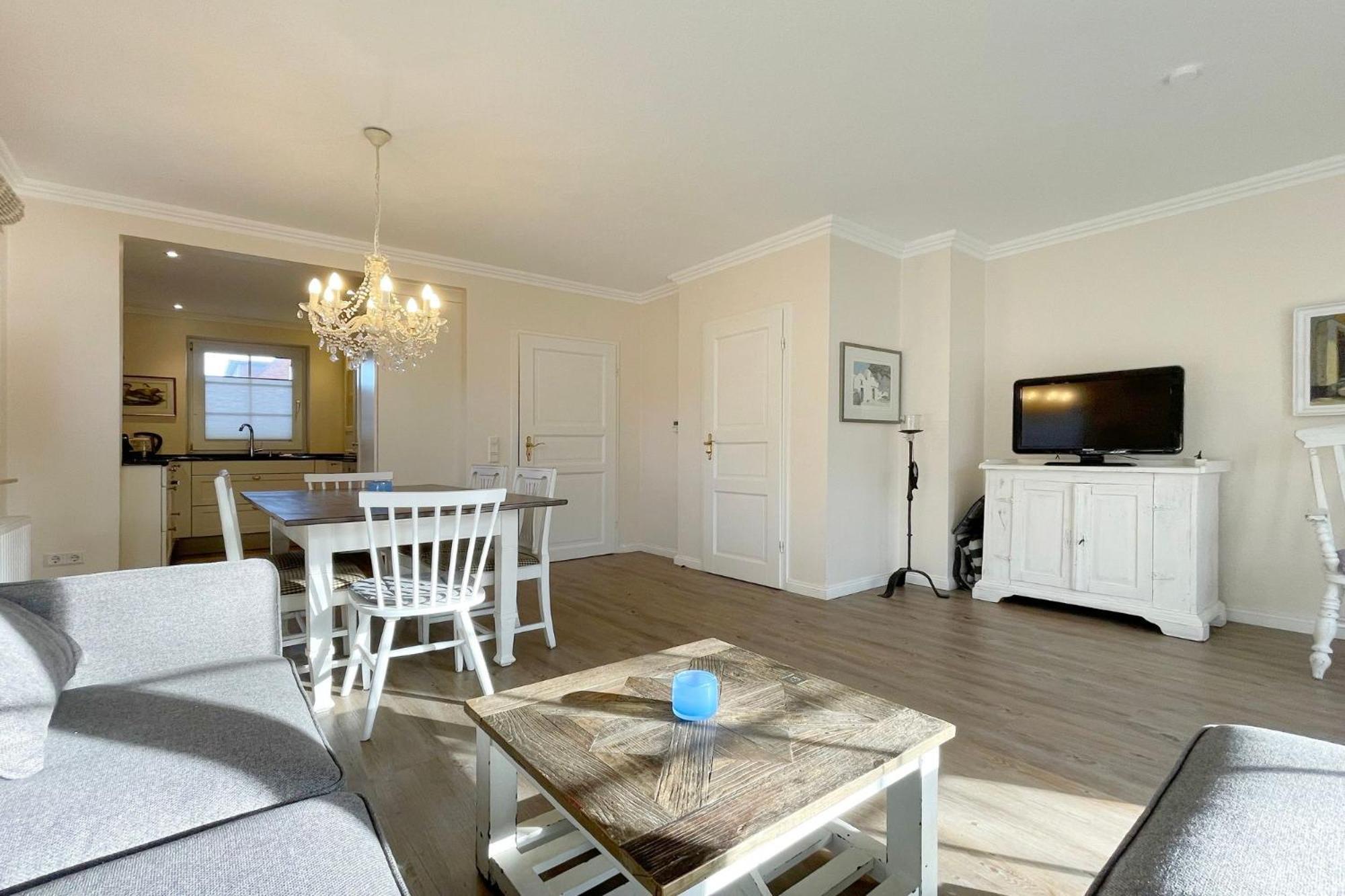 Three-Bedroom House photo 1