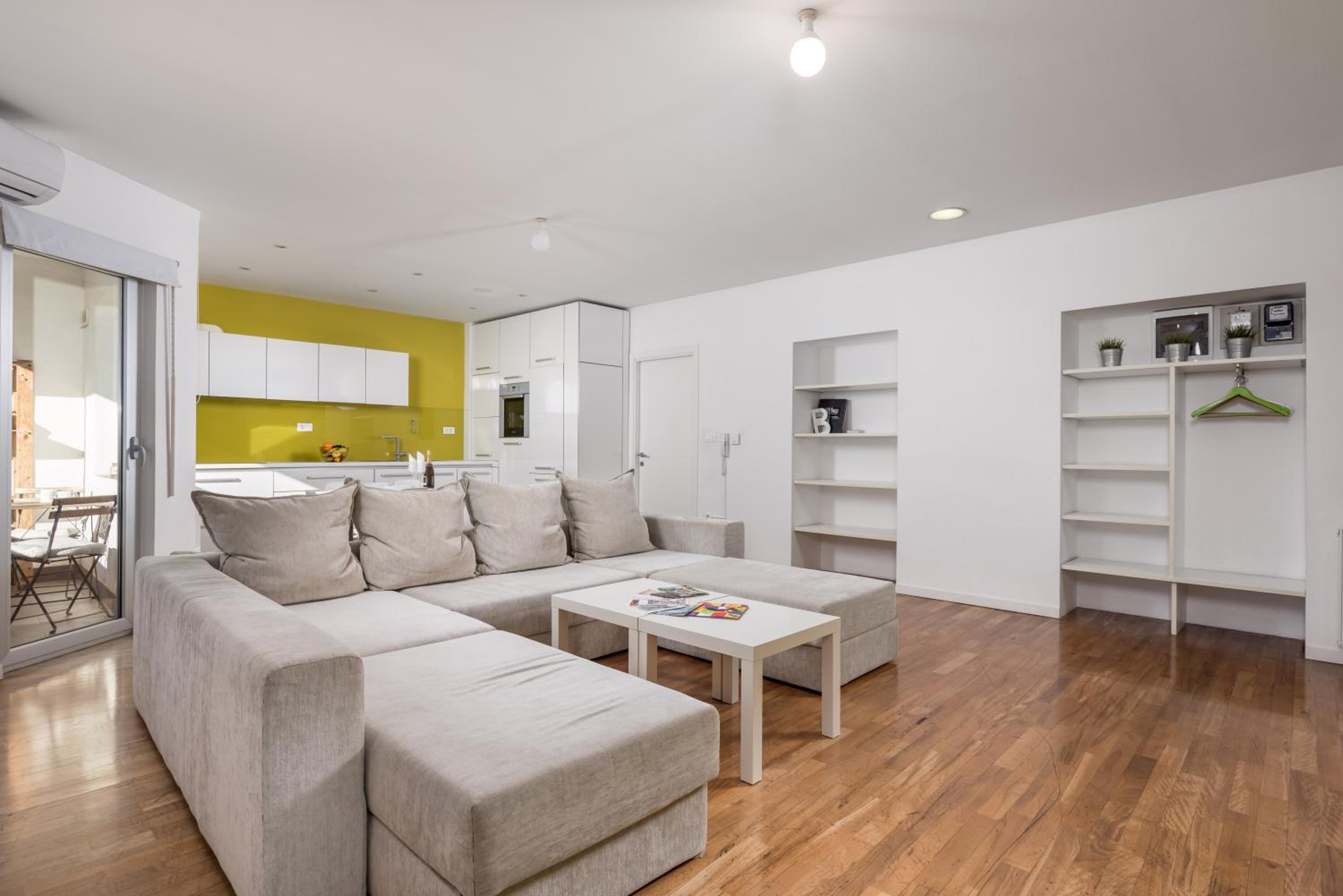 Apartment with Sea View – Ciottina street 22, 5th floor  - Photo 2