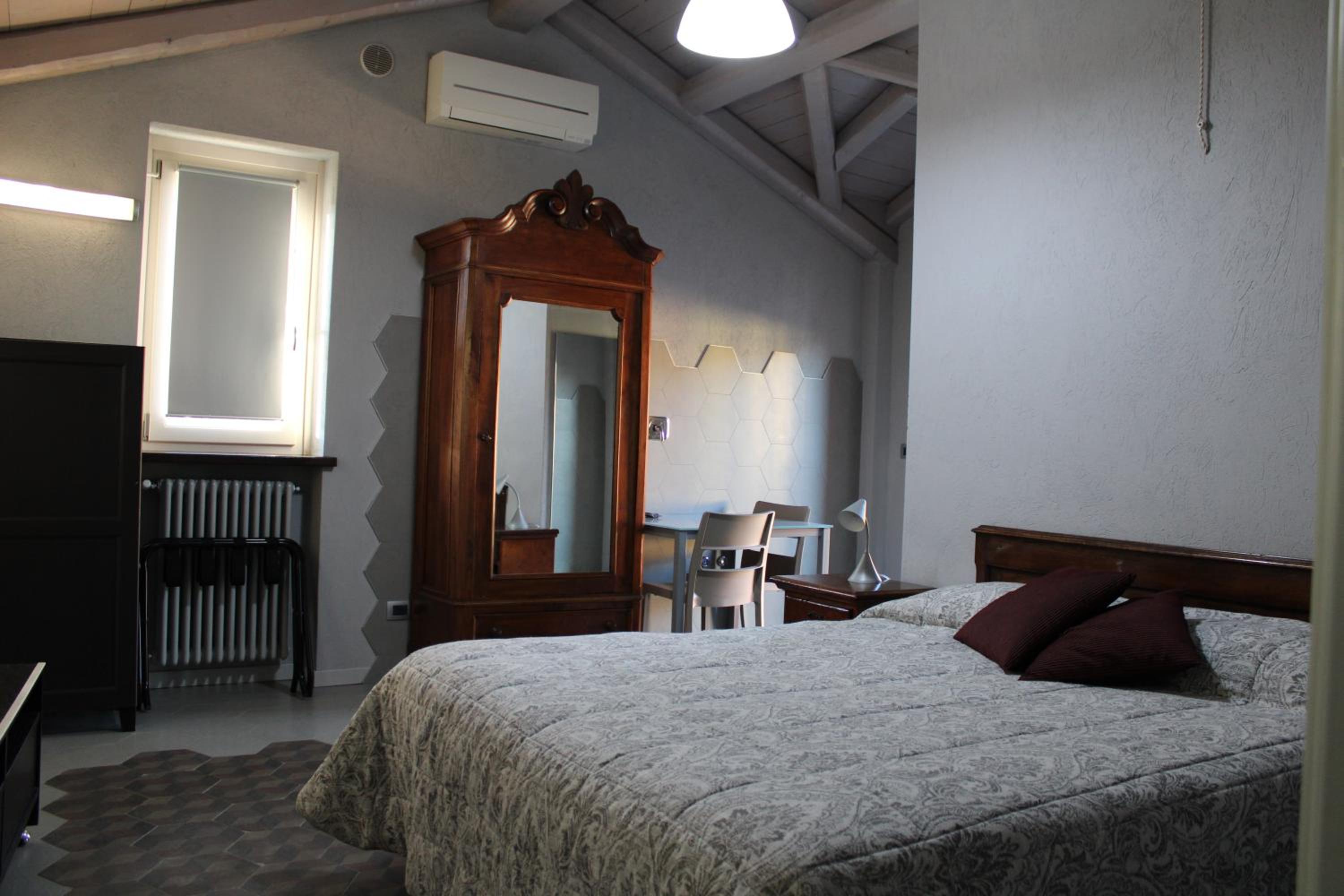 Double or Twin Room with Balcony photo 1