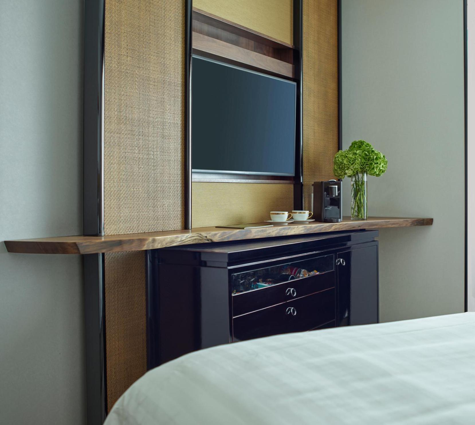 Tower Wing Deluxe Twin Room photo 2