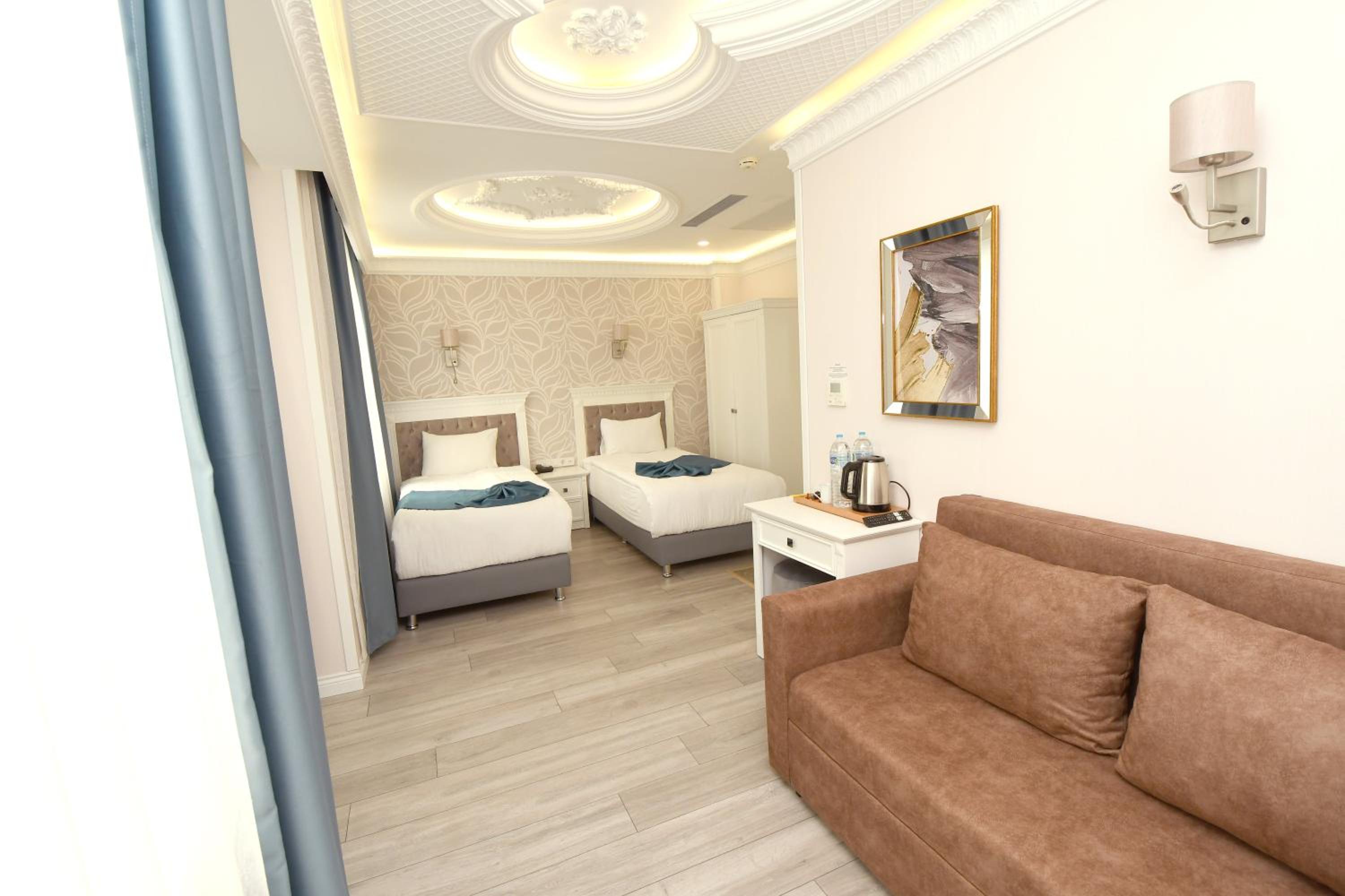 Deluxe Triple Room photo 1