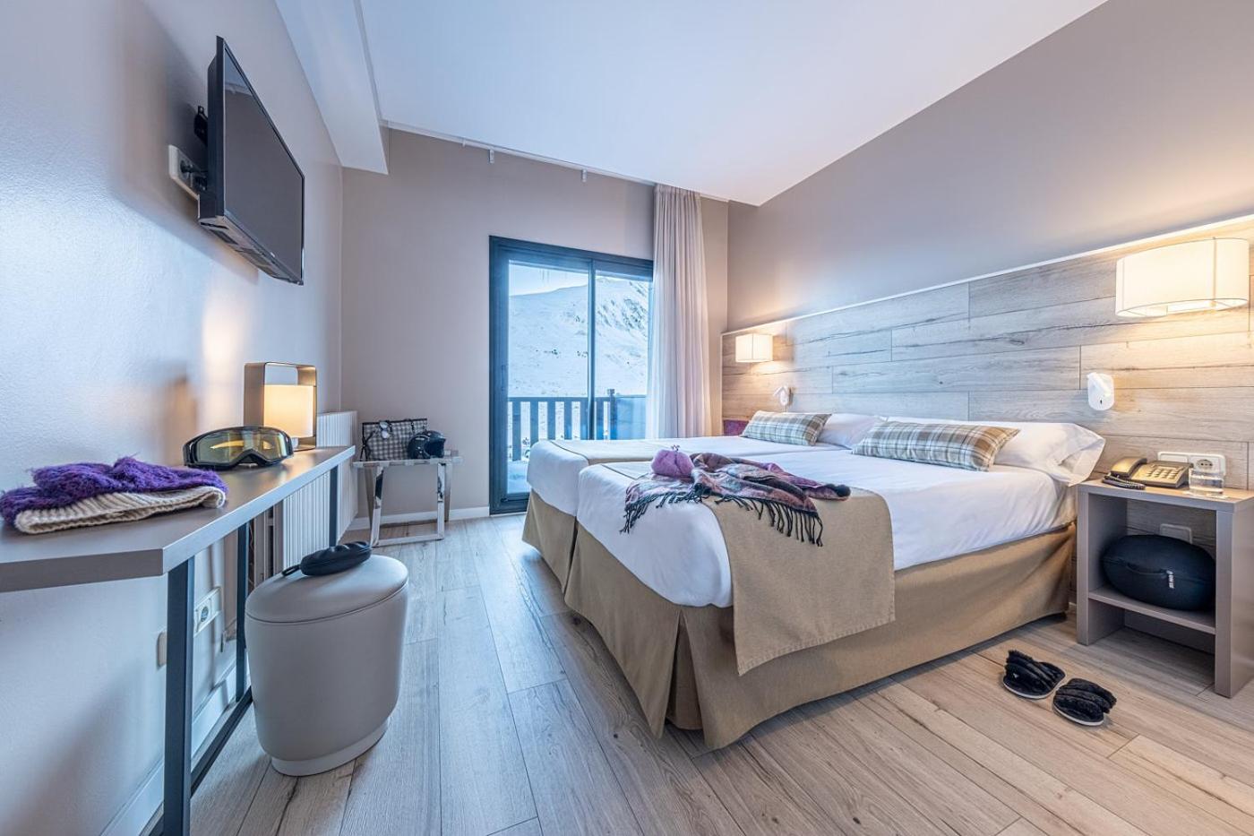 Triple Room (2 Adults + 1 Child)