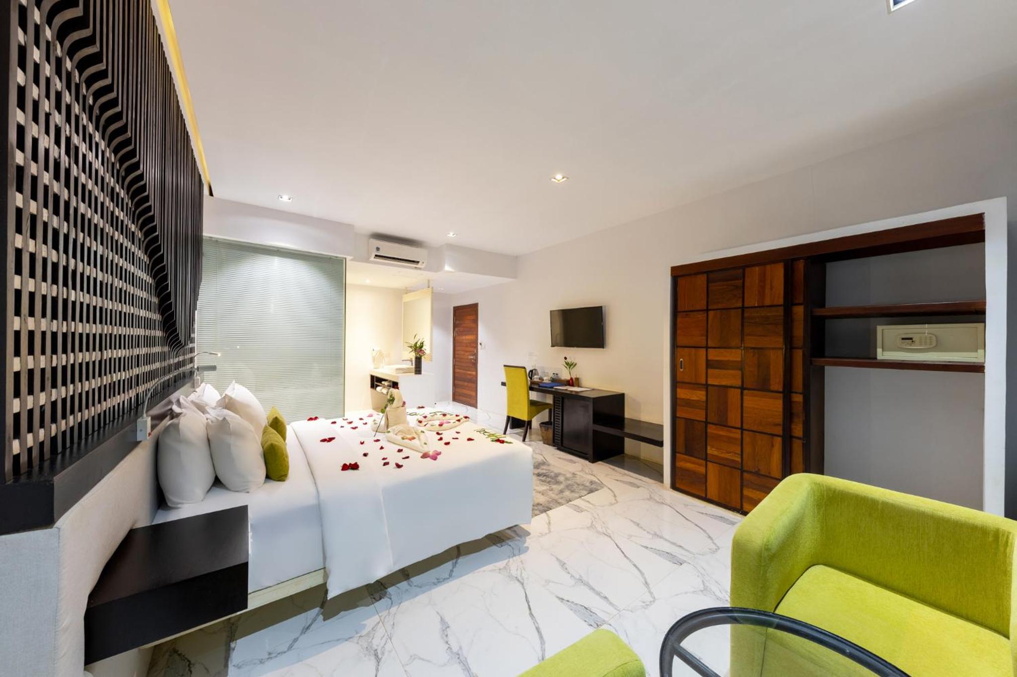 Luxury Honeymoon suite