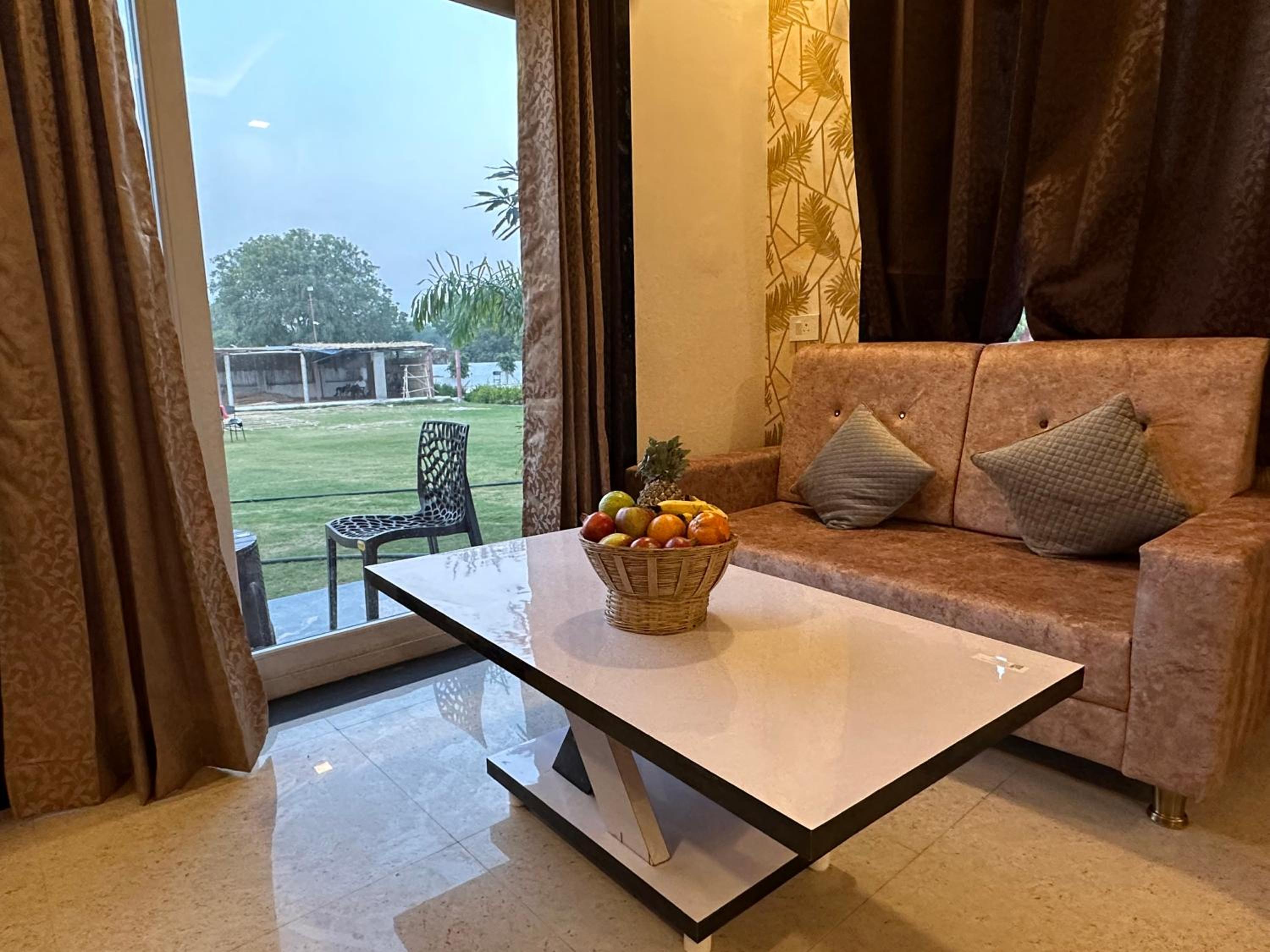 Deluxe Room - Photo 1