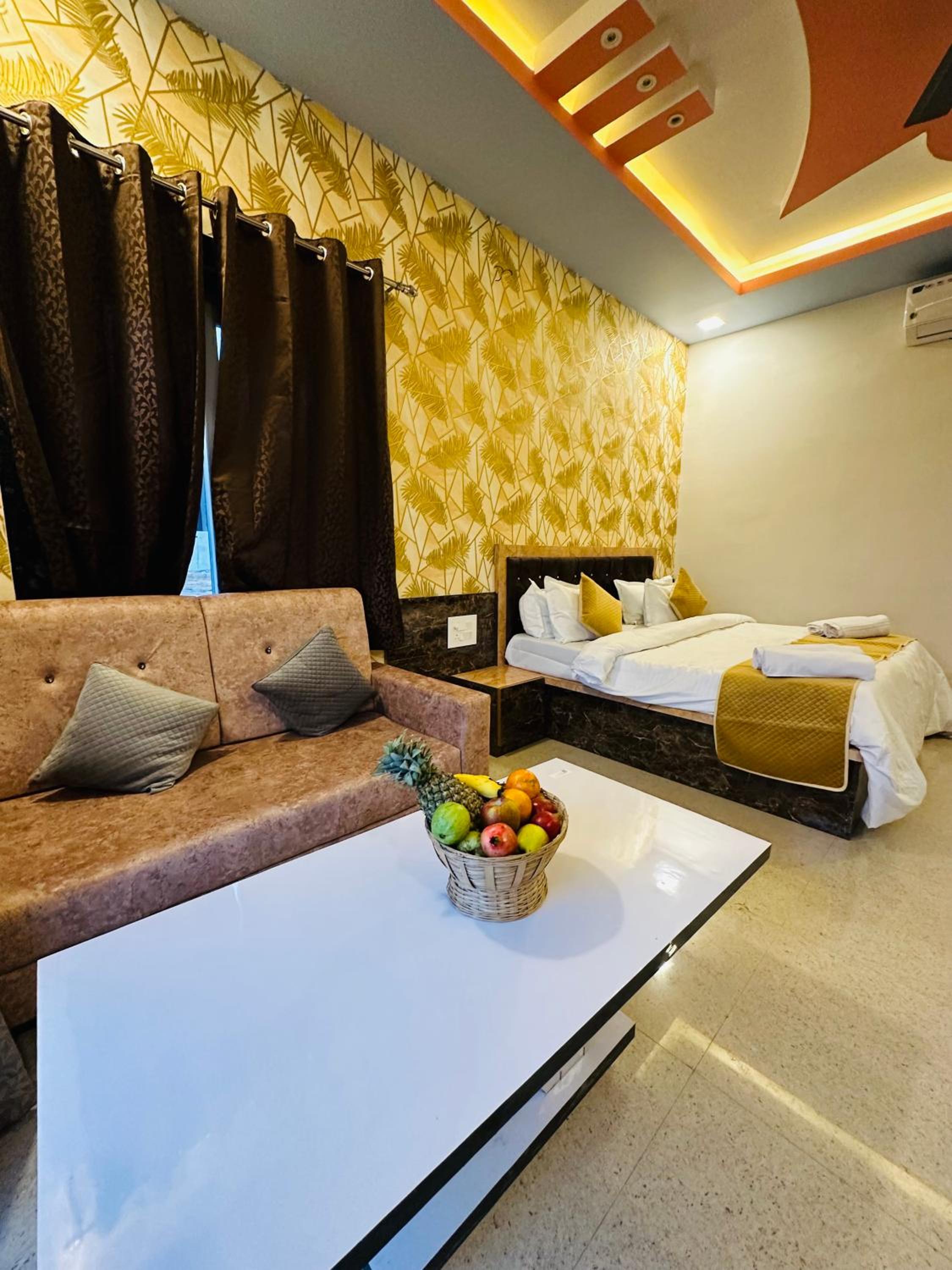 Deluxe Room - Photo 6