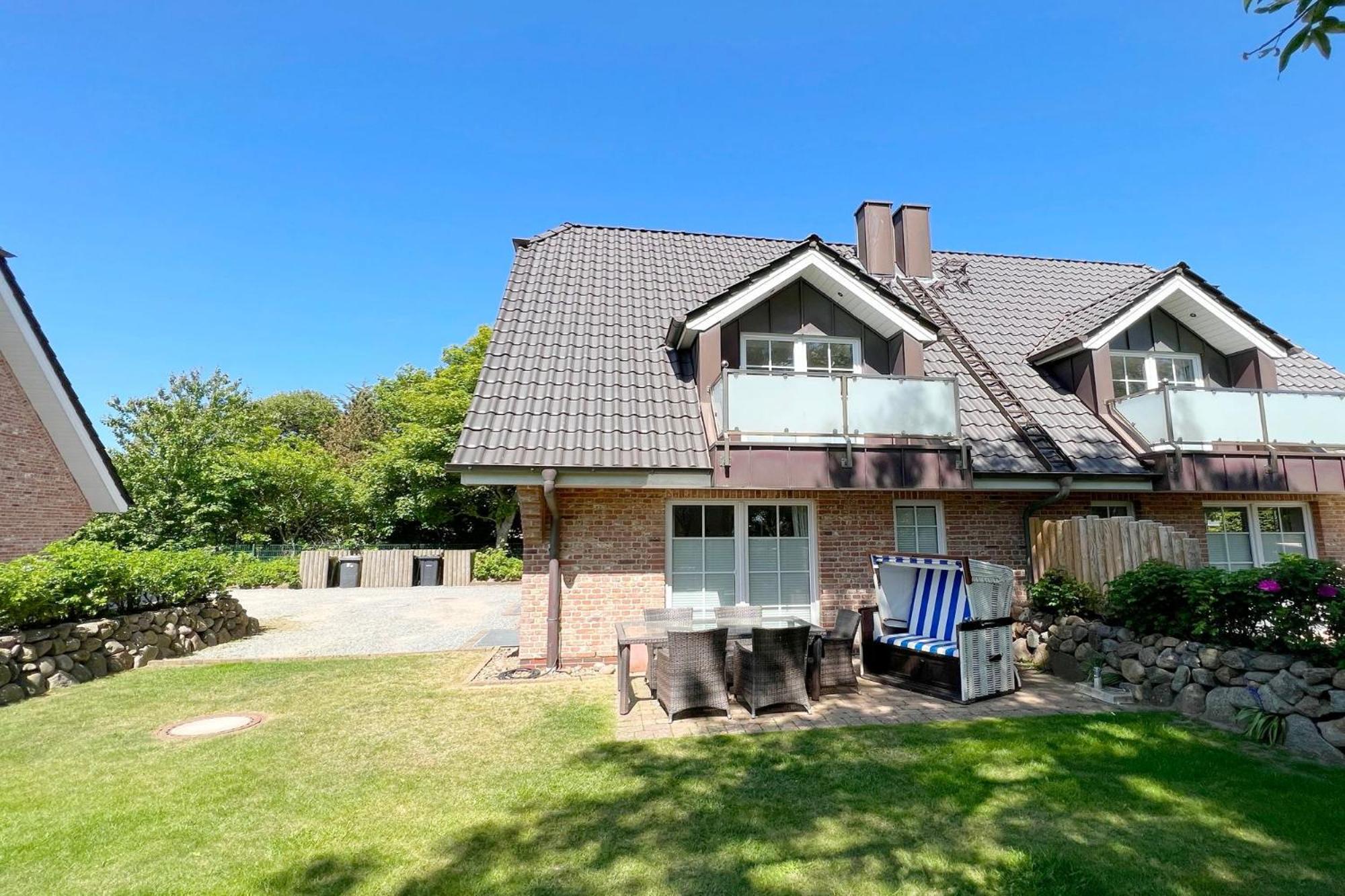 Four-Bedroom House photo 3