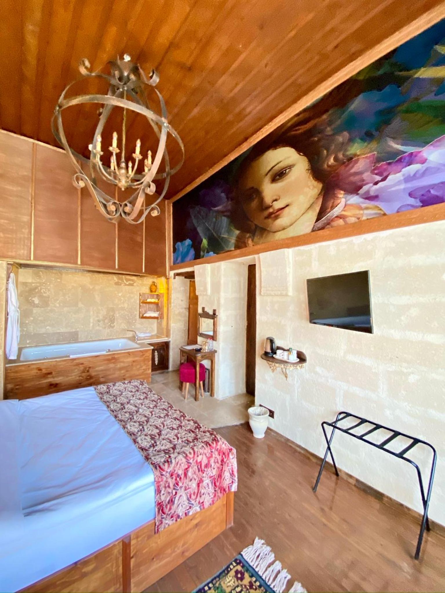 Deluxe Room - Photo 4