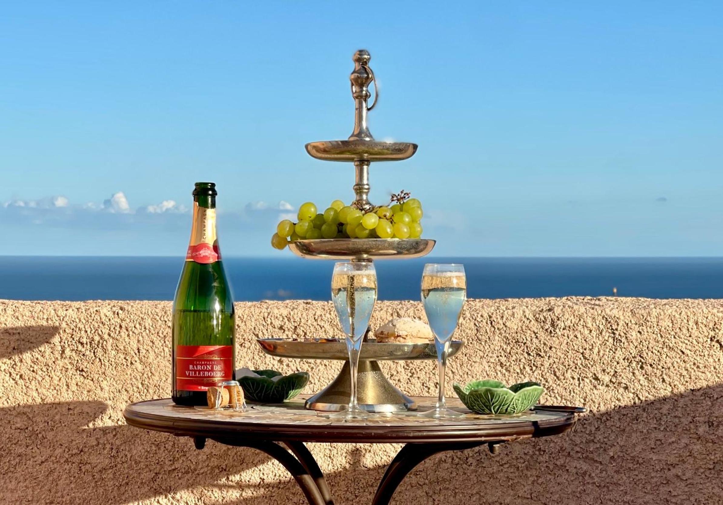 Villa with Sea View photo 3