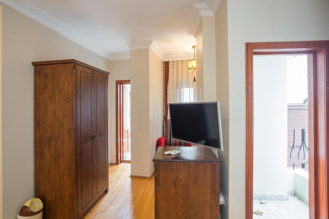 Standard Double or Twin Room photo 3