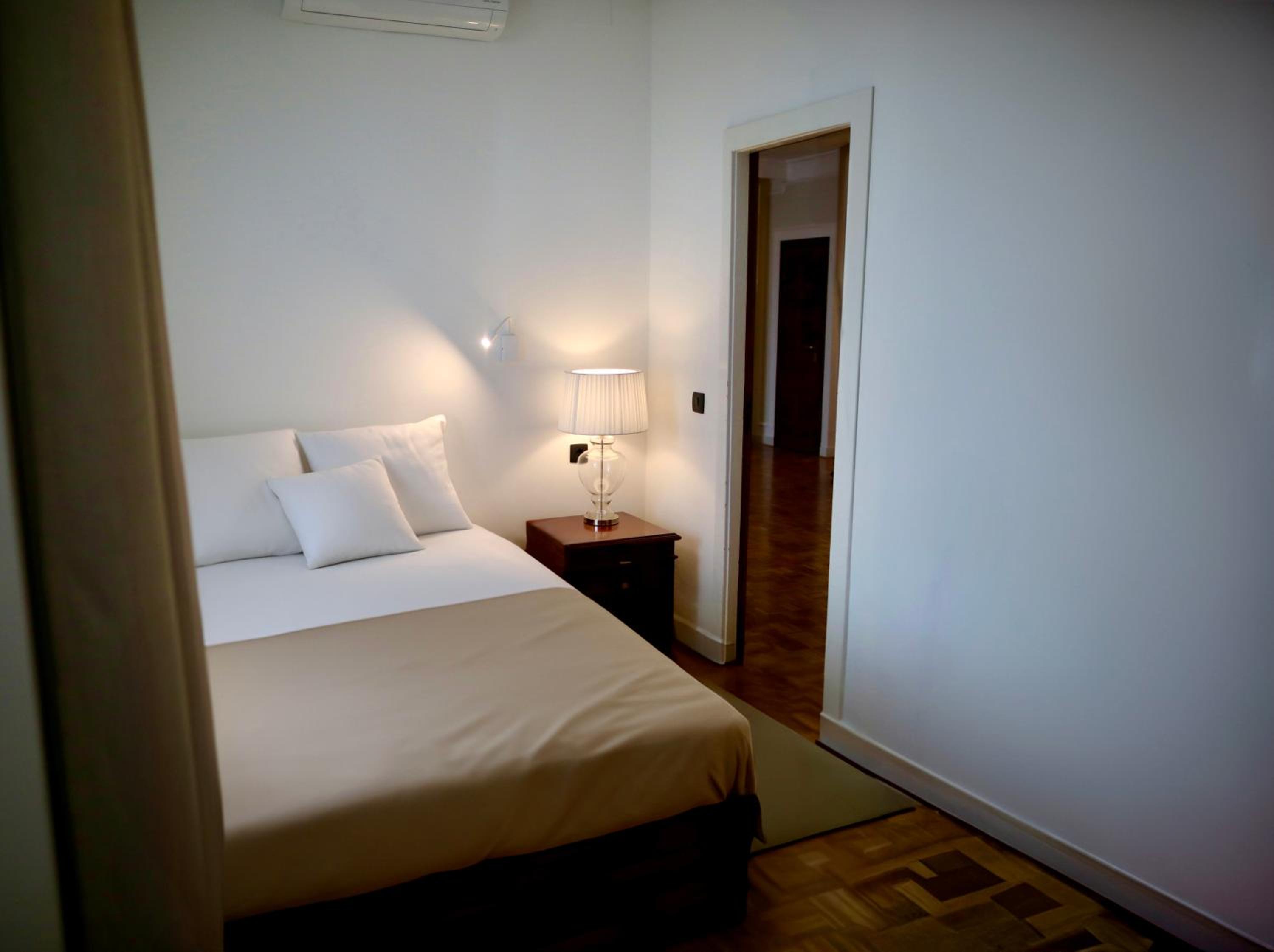 Suite with City View - Photo 1