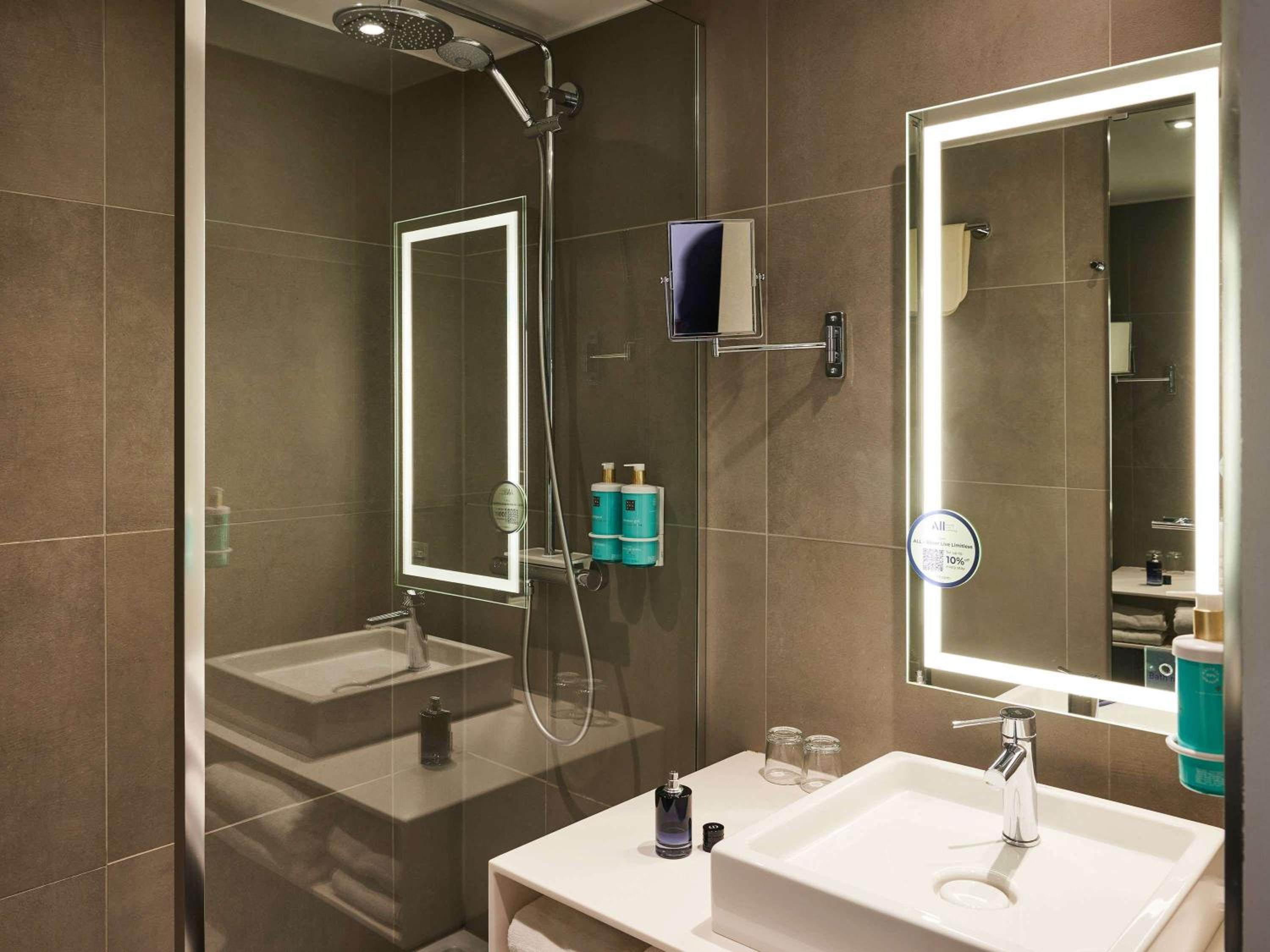 Superior Double Room - Photo 8