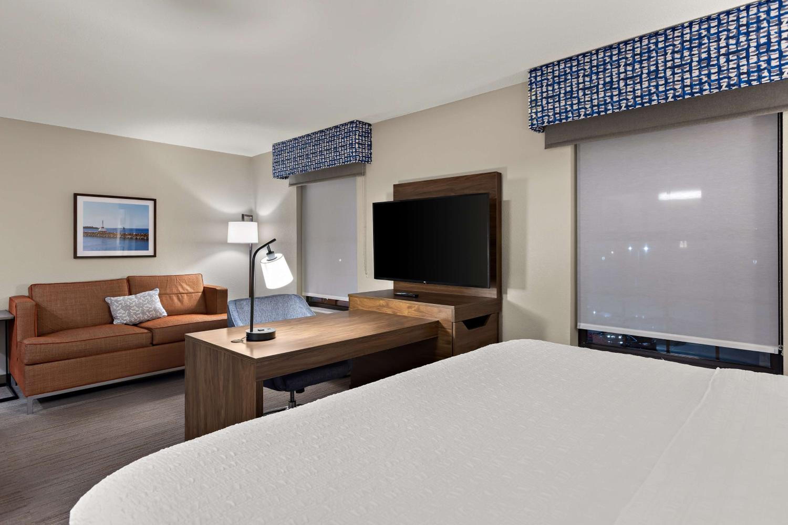 King Studio Suite with Sofa Bed - Non-Smoking - Photo 1